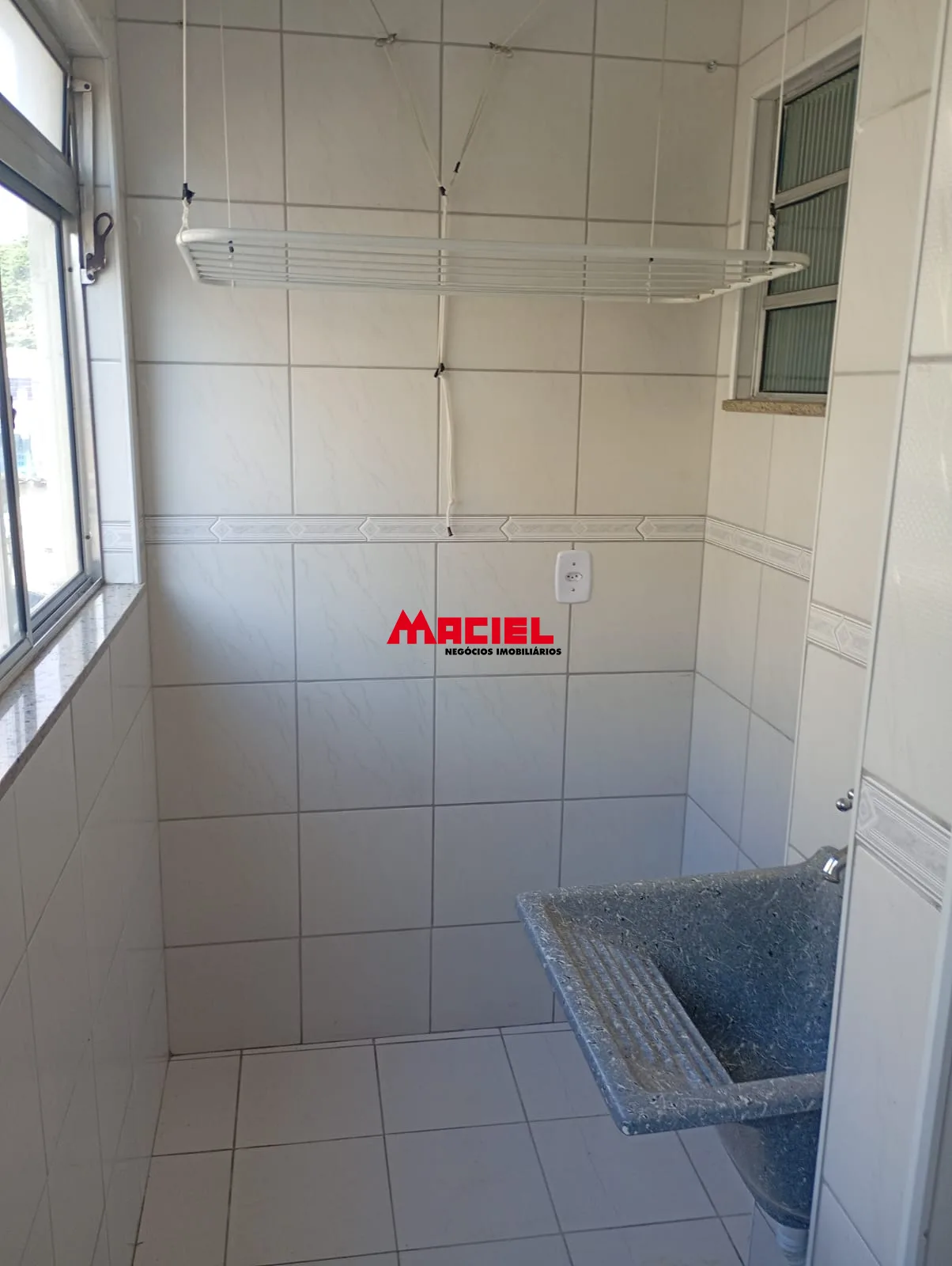 Alugar Apartamento / Padr&atilde;o em S&atilde;o Jos&eacute; dos Campos R$ 1.700,00 - Foto 16