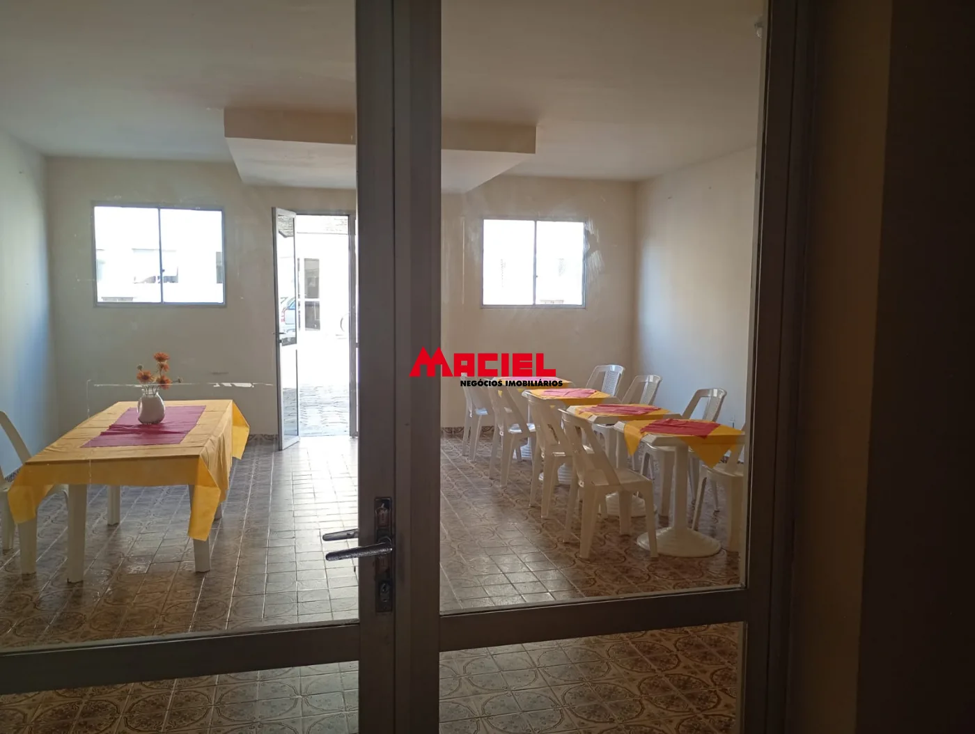 Alugar Apartamento / Padr&atilde;o em S&atilde;o Jos&eacute; dos Campos R$ 1.700,00 - Foto 17