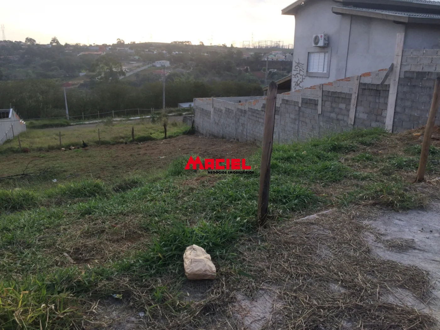 Comprar Terreno / Padr&atilde;o em Taubat&eacute; R$ 130.000,00 - Foto 10