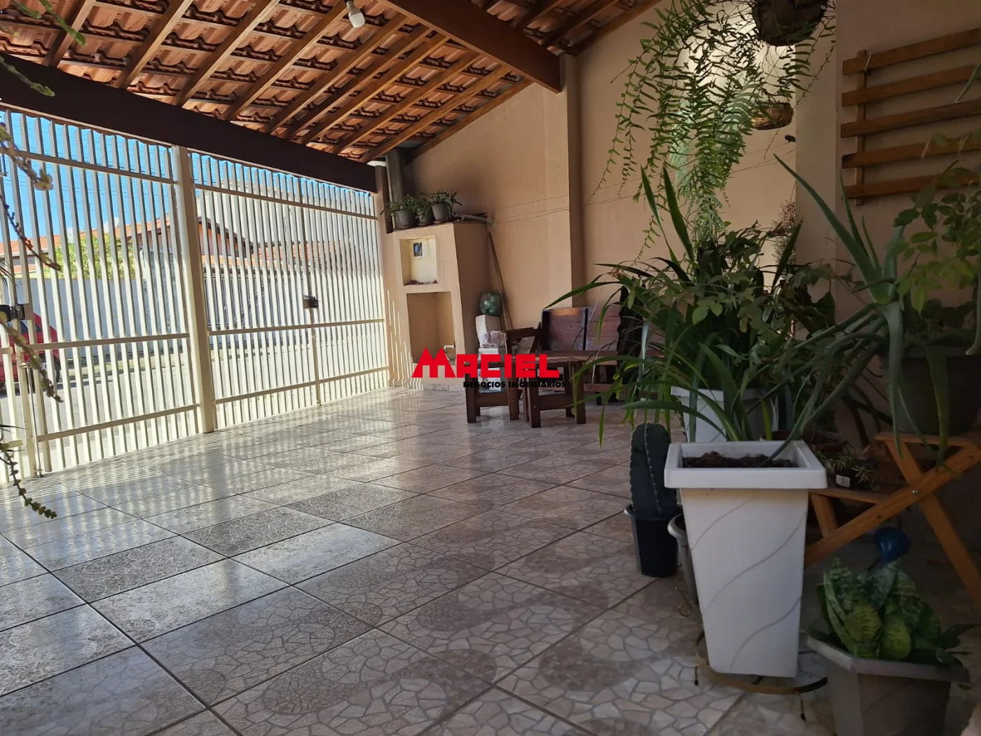 Comprar Casa / Padr&atilde;o em S&atilde;o Jos&eacute; dos Campos R$ 420.000,00 - Foto 2