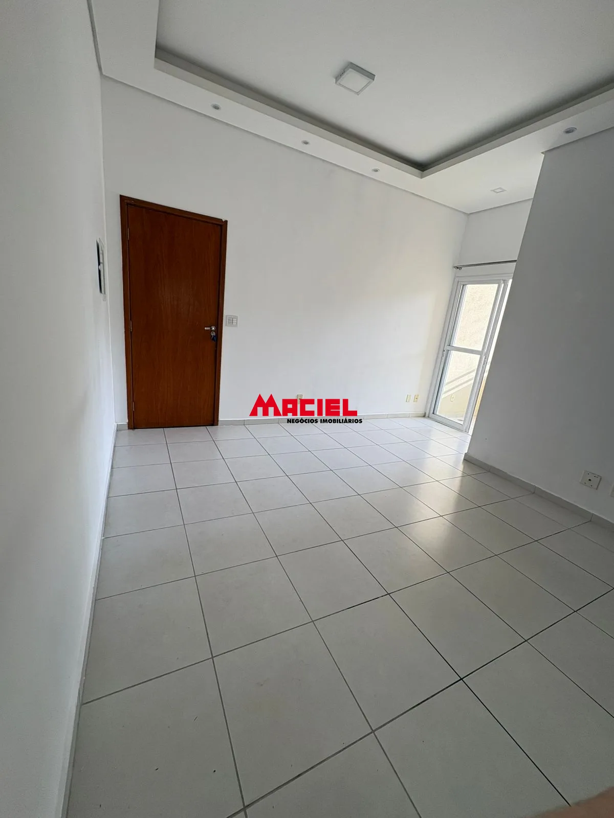 Alugar Apartamento / Padr&atilde;o em S&atilde;o Jos&eacute; dos Campos R$ 2.200,00 - Foto 4