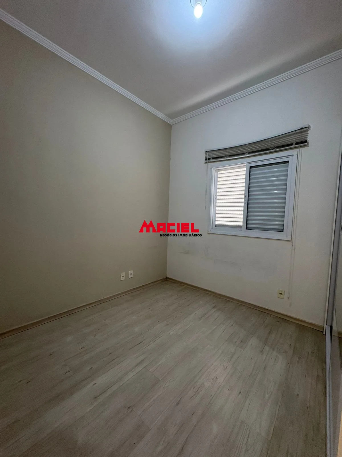Alugar Apartamento / Padr&atilde;o em S&atilde;o Jos&eacute; dos Campos R$ 2.200,00 - Foto 6