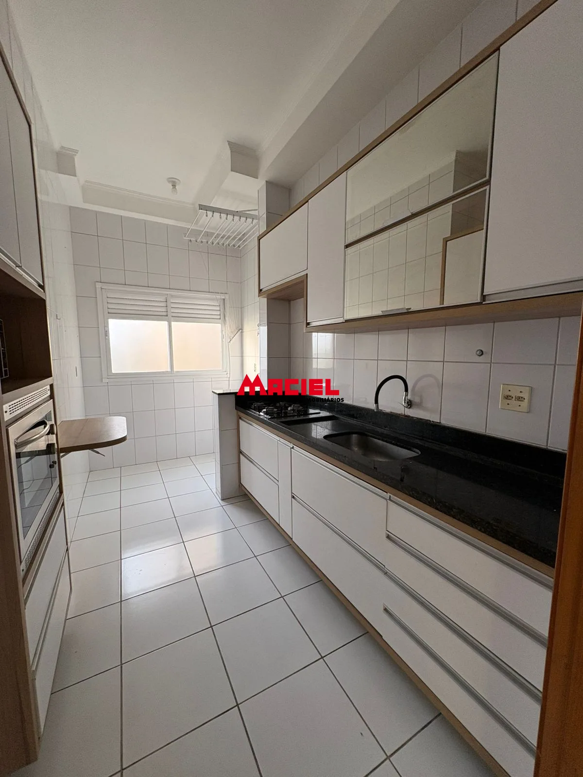 Alugar Apartamento / Padr&atilde;o em S&atilde;o Jos&eacute; dos Campos R$ 2.200,00 - Foto 7