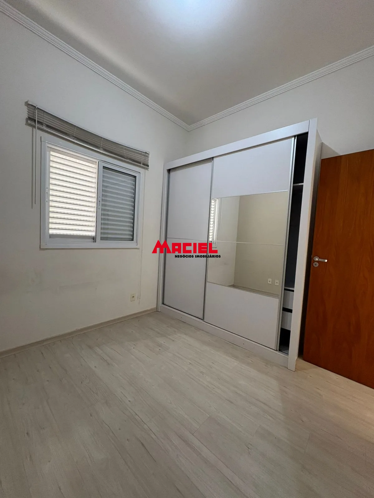 Alugar Apartamento / Padr&atilde;o em S&atilde;o Jos&eacute; dos Campos R$ 2.200,00 - Foto 10
