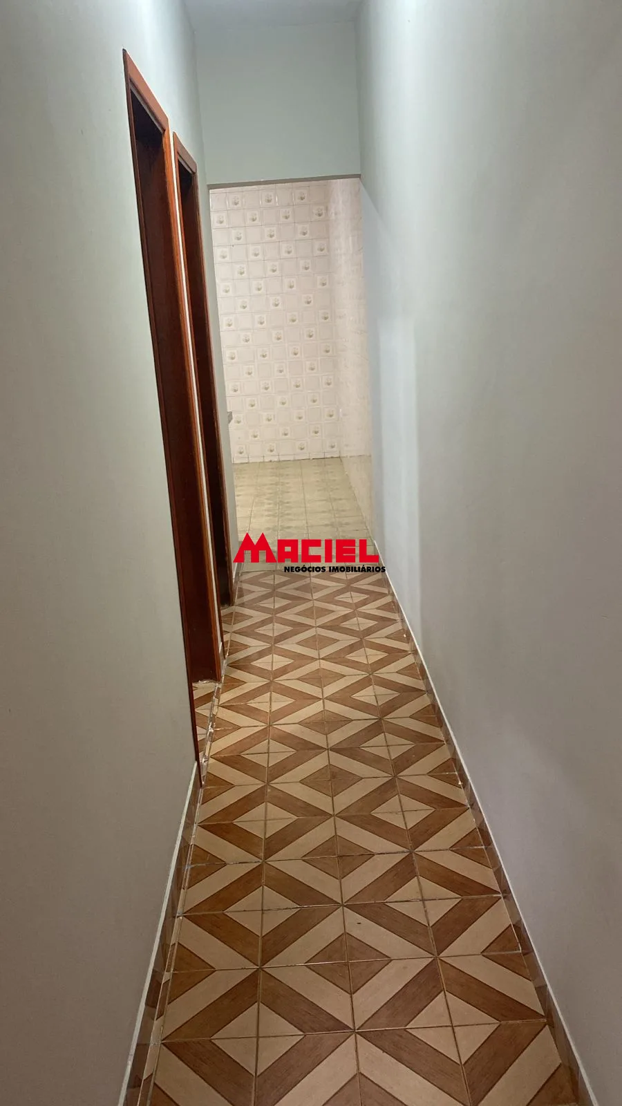 Alugar Casa / Padr&atilde;o em S&atilde;o Jos&eacute; dos Campos R$ 2.500,00 - Foto 1