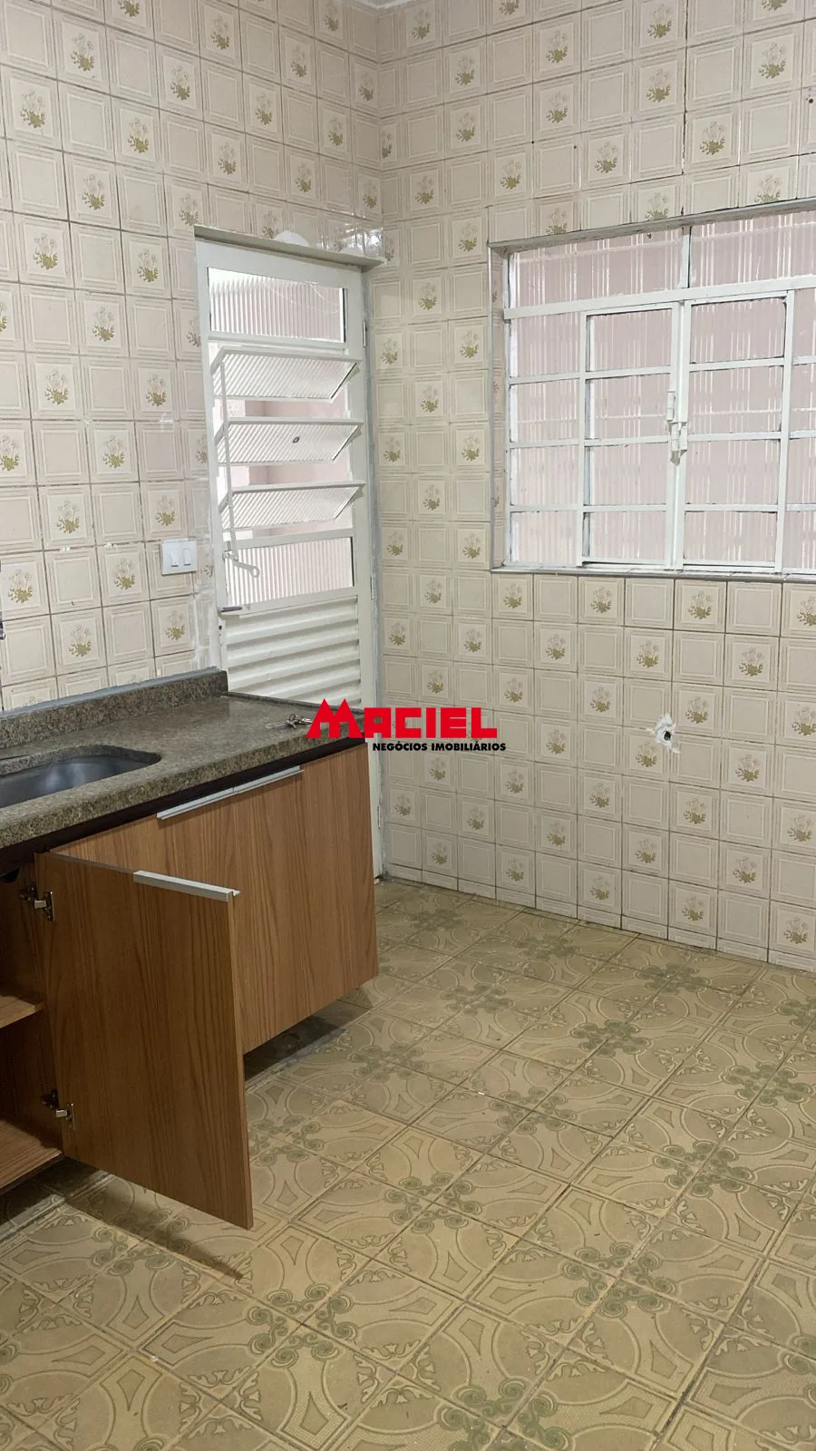 Alugar Casa / Padr&atilde;o em S&atilde;o Jos&eacute; dos Campos R$ 2.500,00 - Foto 5