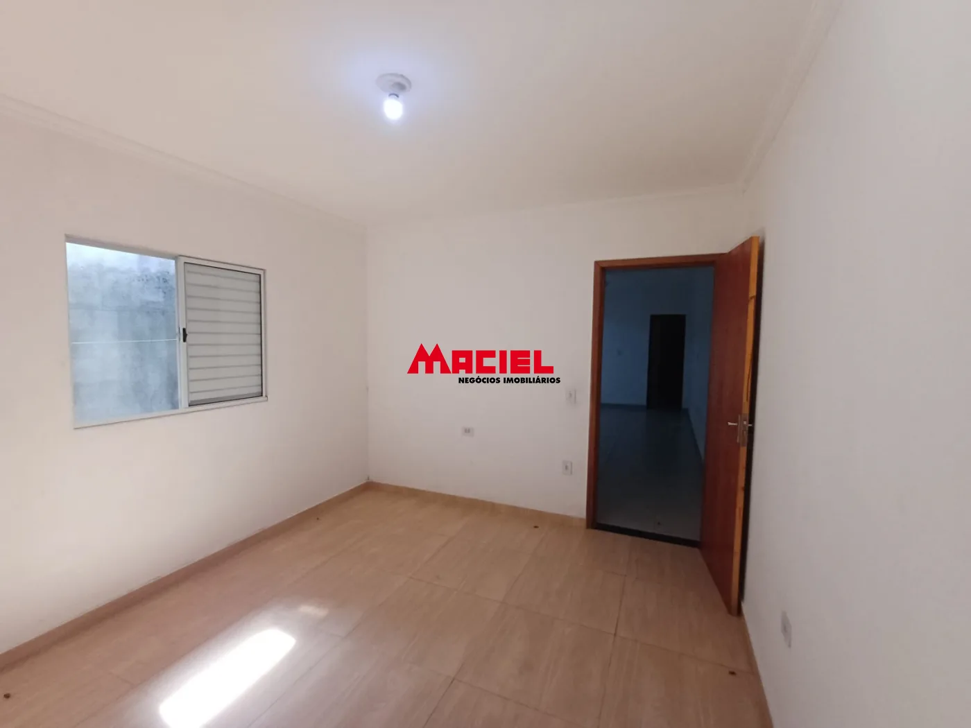 Comprar Casa / Padr&atilde;o em S&atilde;o Jos&eacute; dos Campos R$ 370.000,00 - Foto 4
