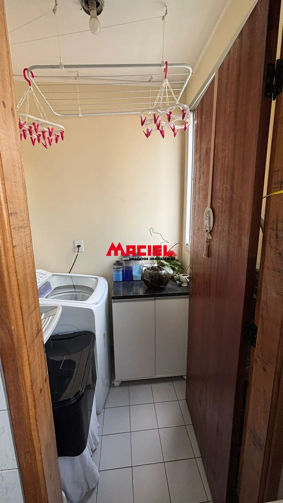 Comprar Apartamento / Padr&atilde;o em S&atilde;o Jos&eacute; dos Campos R$ 330.000,00 - Foto 9