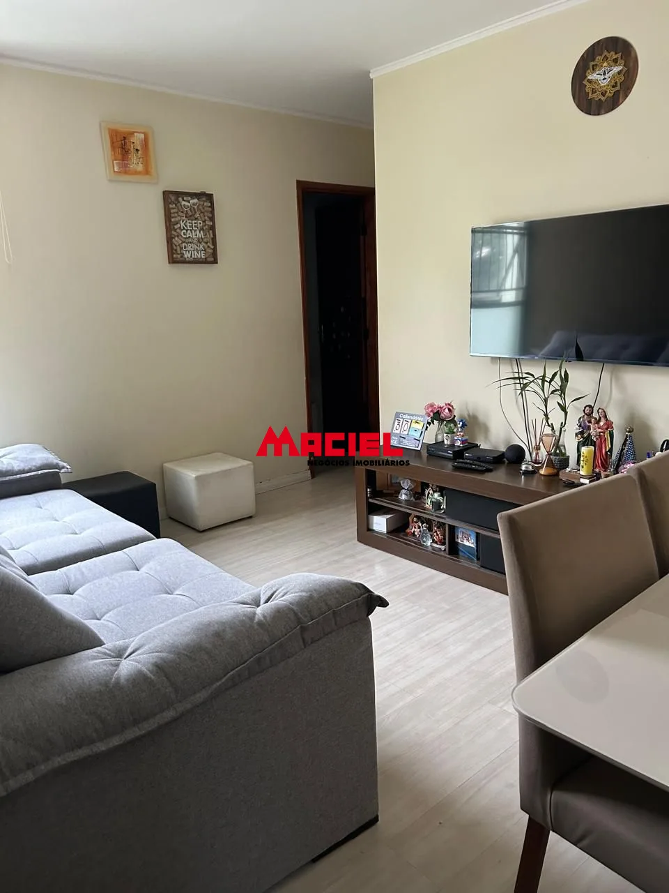 Comprar Apartamento / Padr&atilde;o em S&atilde;o Jos&eacute; dos Campos R$ 330.000,00 - Foto 3