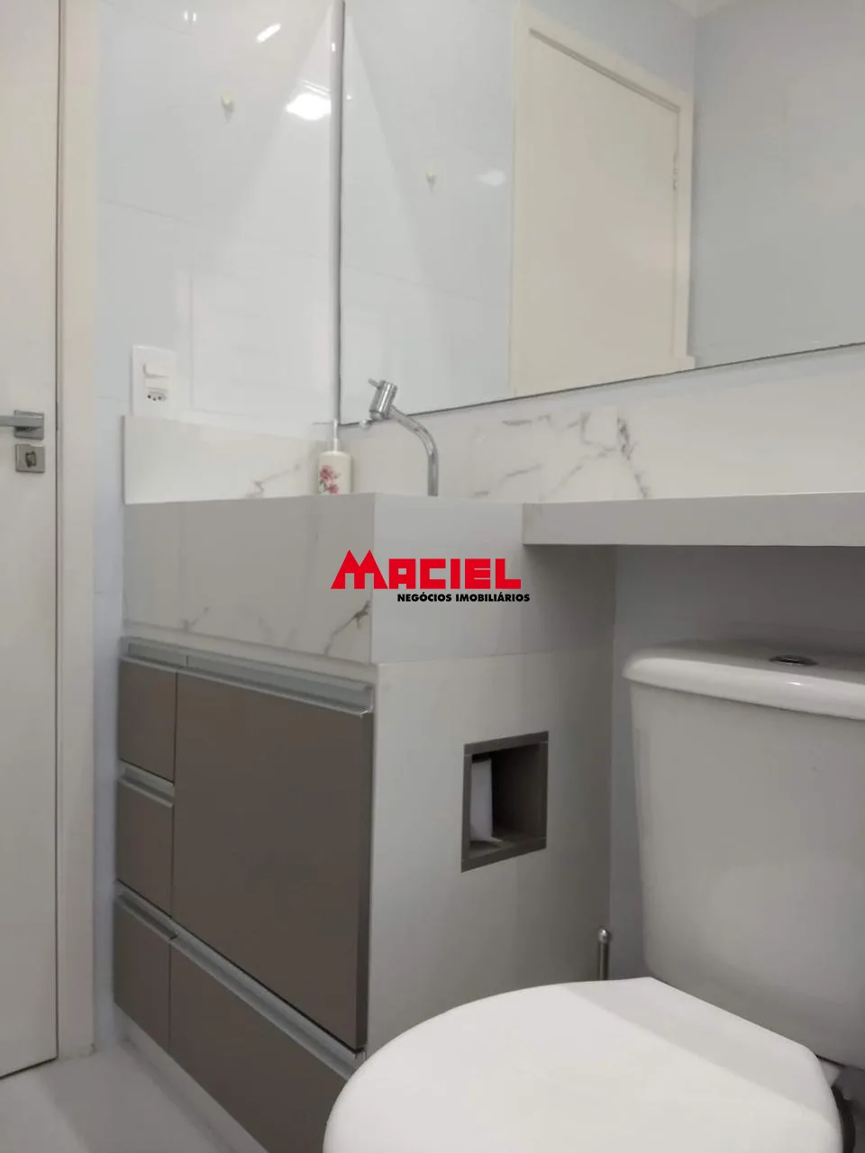 Comprar Apartamento / Padr&atilde;o em S&atilde;o Jos&eacute; dos Campos R$ 425.000,00 - Foto 14