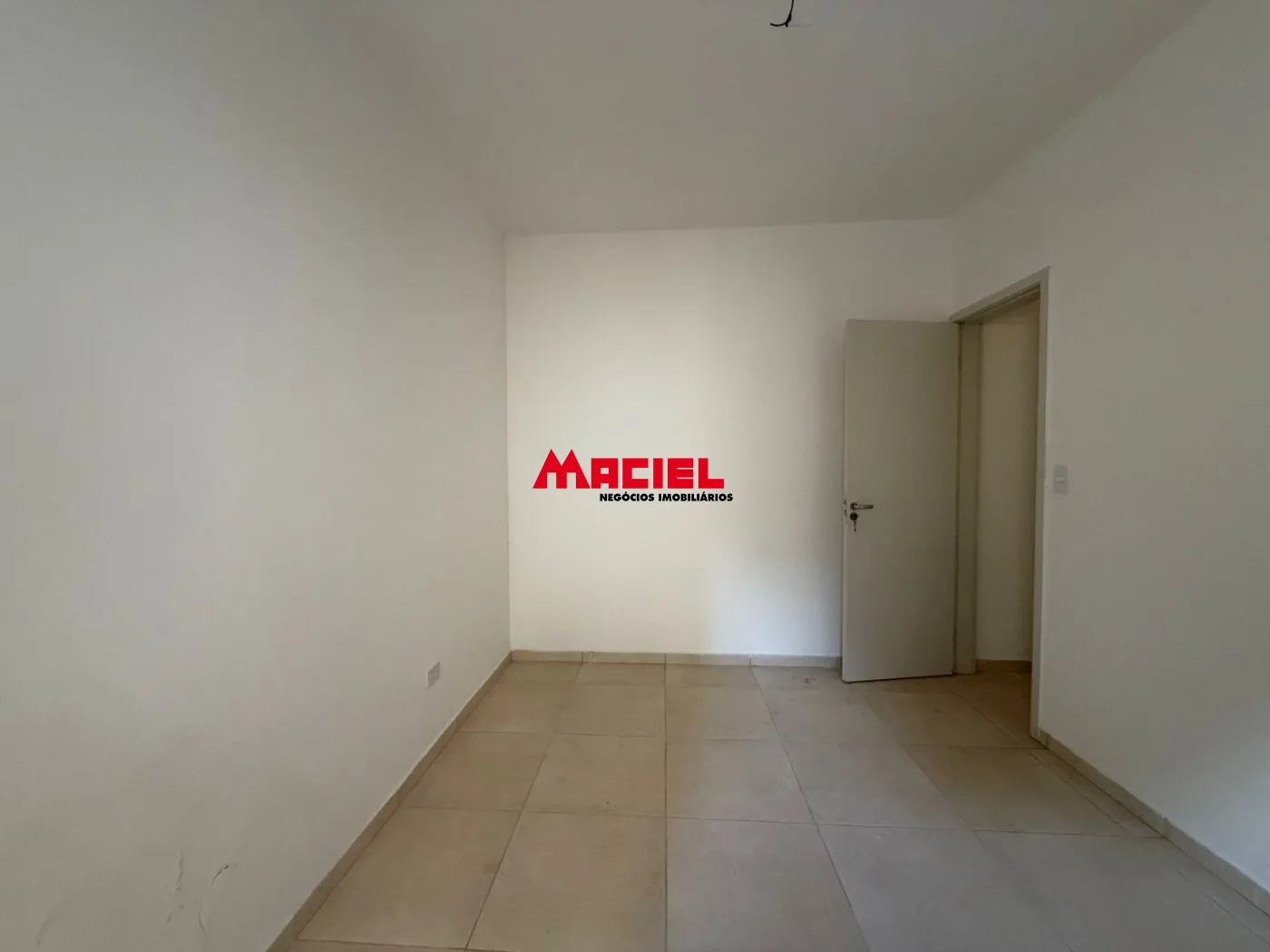Comprar Apartamento / Padr&atilde;o em S&atilde;o Jos&eacute; dos Campos R$ 230.000,00 - Foto 4
