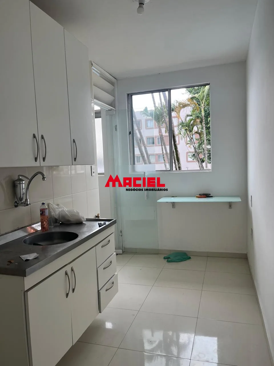 Alugar Apartamento / Padr&atilde;o em S&atilde;o Jos&eacute; dos Campos R$ 2.000,00 - Foto 2