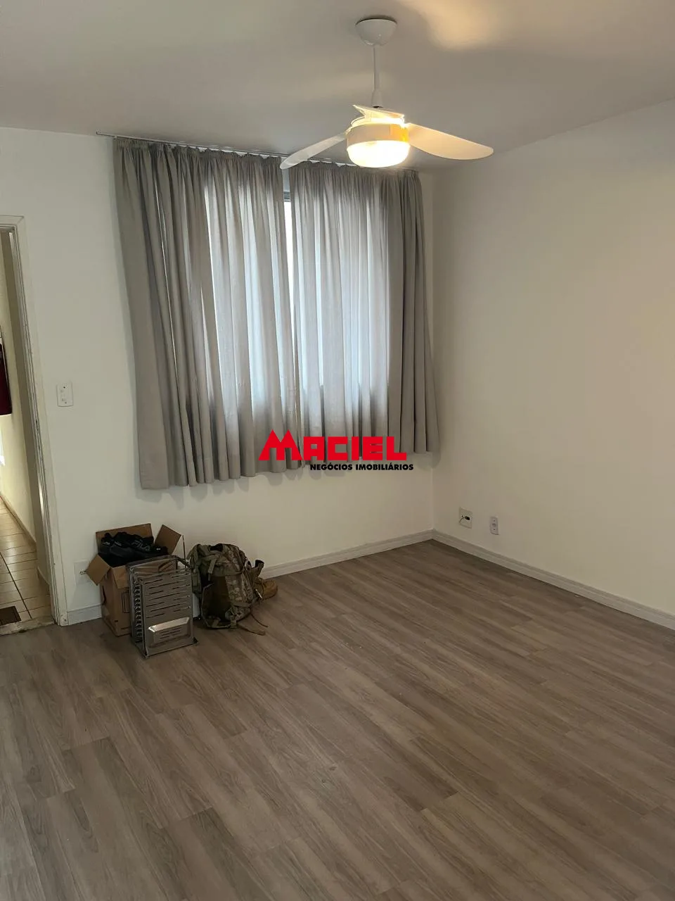 Alugar Apartamento / Padr&atilde;o em S&atilde;o Jos&eacute; dos Campos R$ 2.000,00 - Foto 3