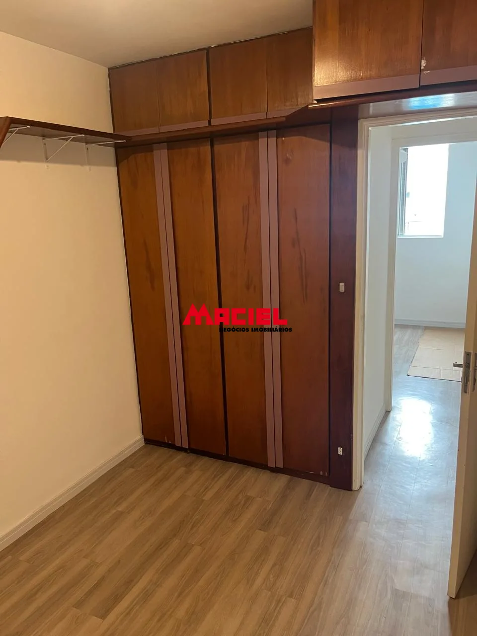 Alugar Apartamento / Padr&atilde;o em S&atilde;o Jos&eacute; dos Campos R$ 2.000,00 - Foto 7