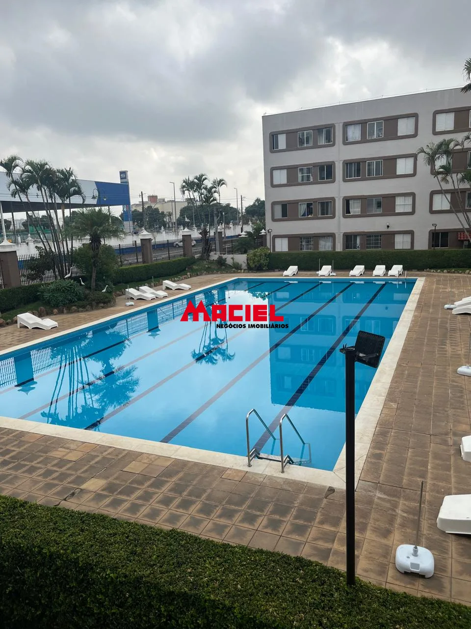 Alugar Apartamento / Padr&atilde;o em S&atilde;o Jos&eacute; dos Campos R$ 2.000,00 - Foto 10