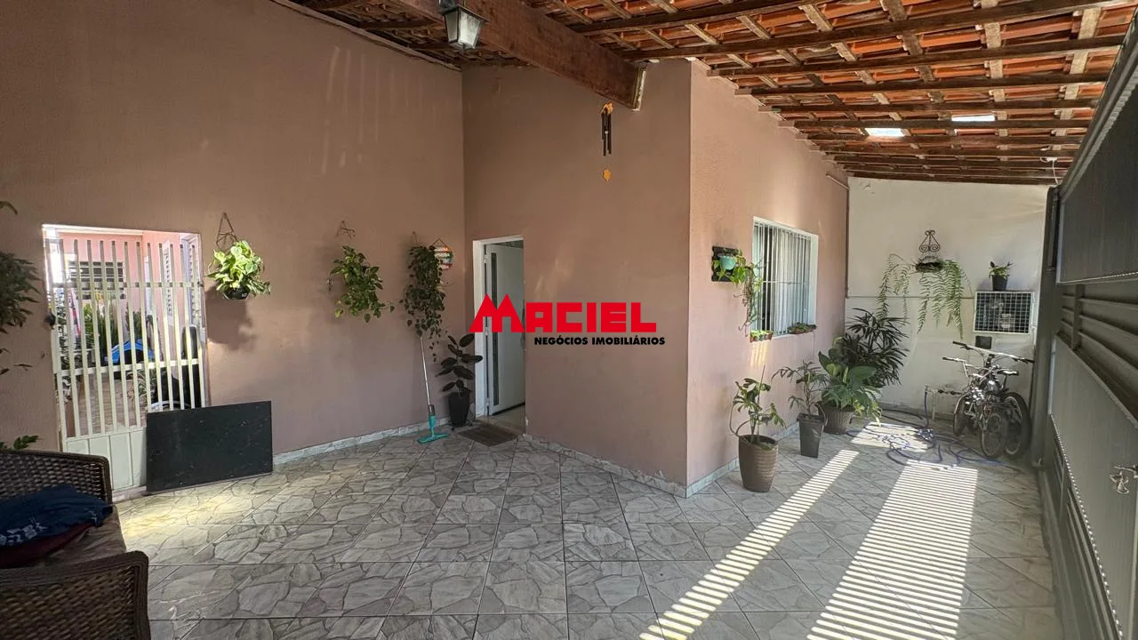 Comprar Casa / Padr&atilde;o em S&atilde;o Jos&eacute; dos Campos R$ 430.000,00 - Foto 1