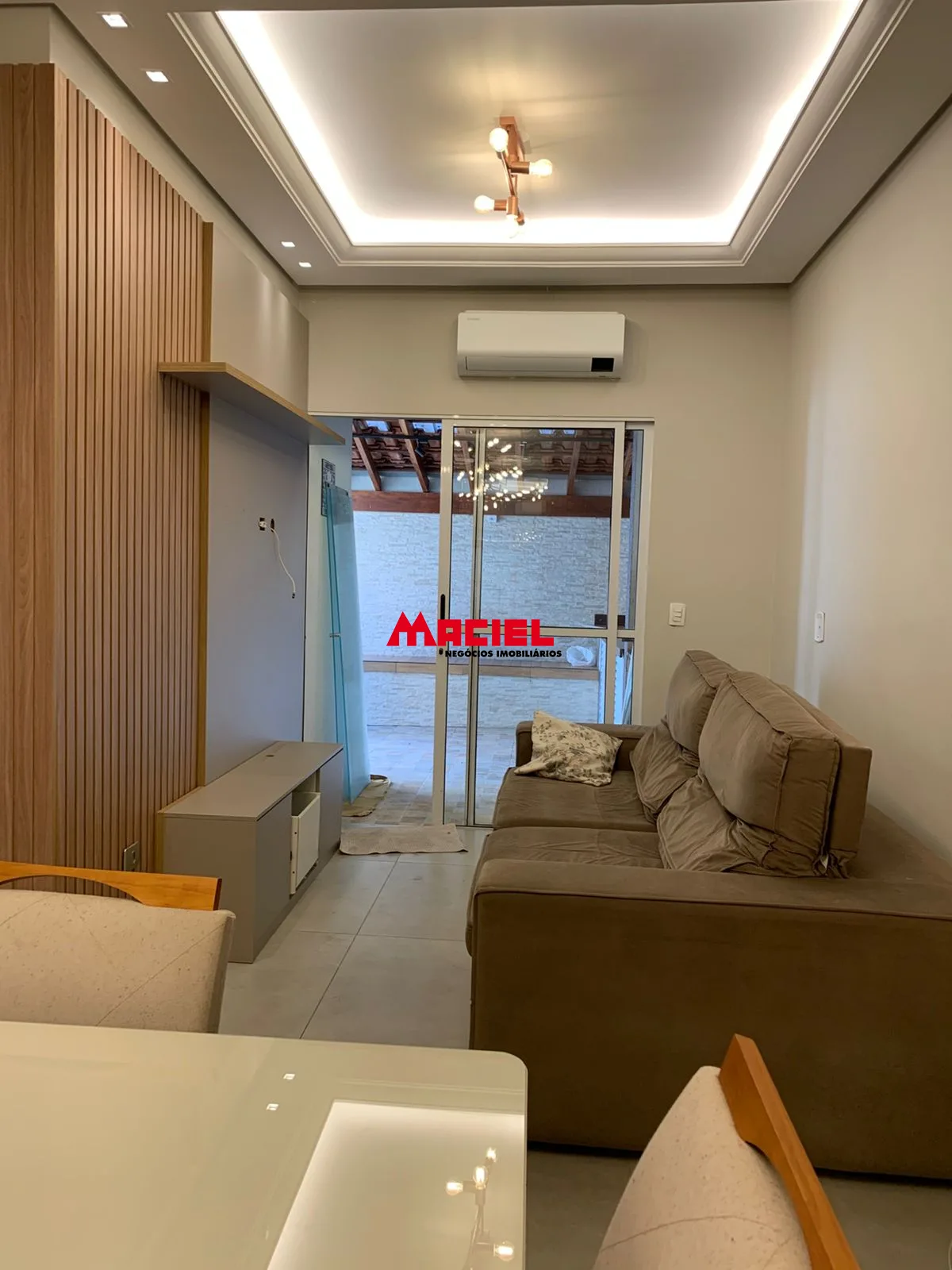 Alugar Apartamento / Padr&atilde;o em S&atilde;o Jos&eacute; dos Campos R$ 2.300,00 - Foto 5