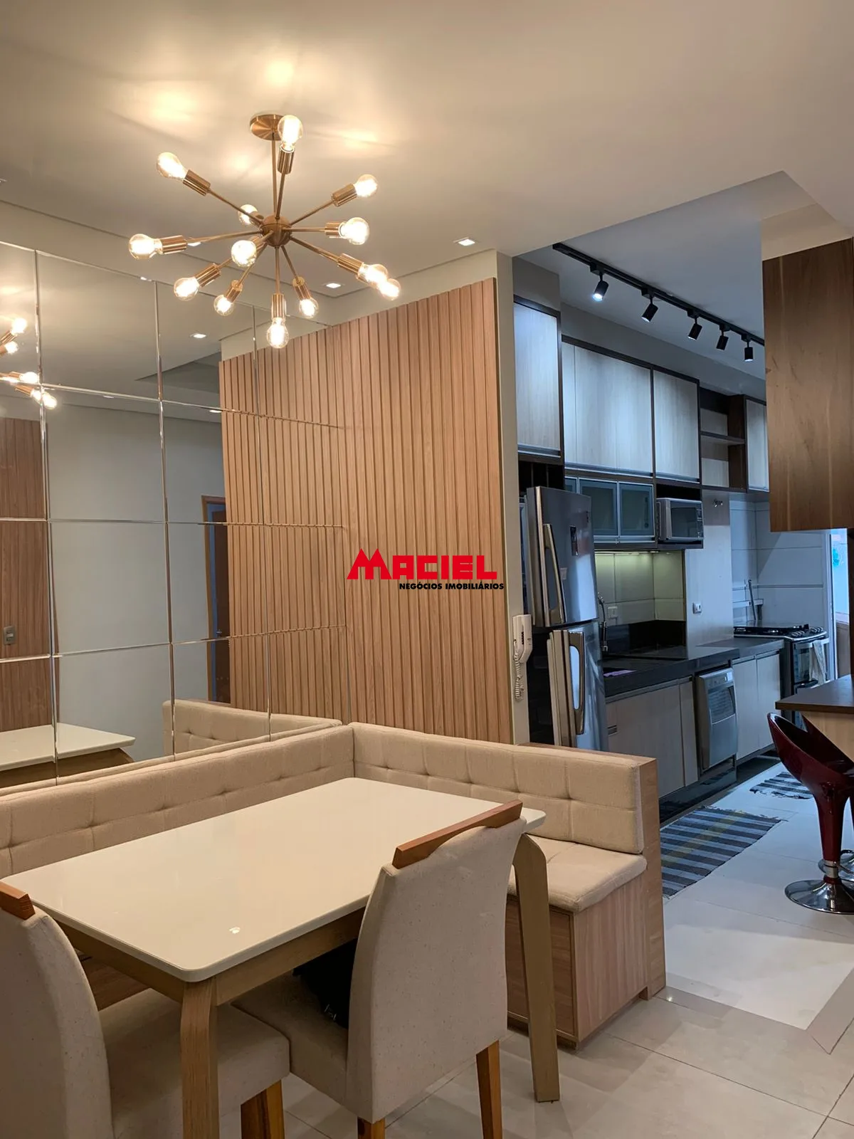 Alugar Apartamento / Padr&atilde;o em S&atilde;o Jos&eacute; dos Campos R$ 2.300,00 - Foto 6