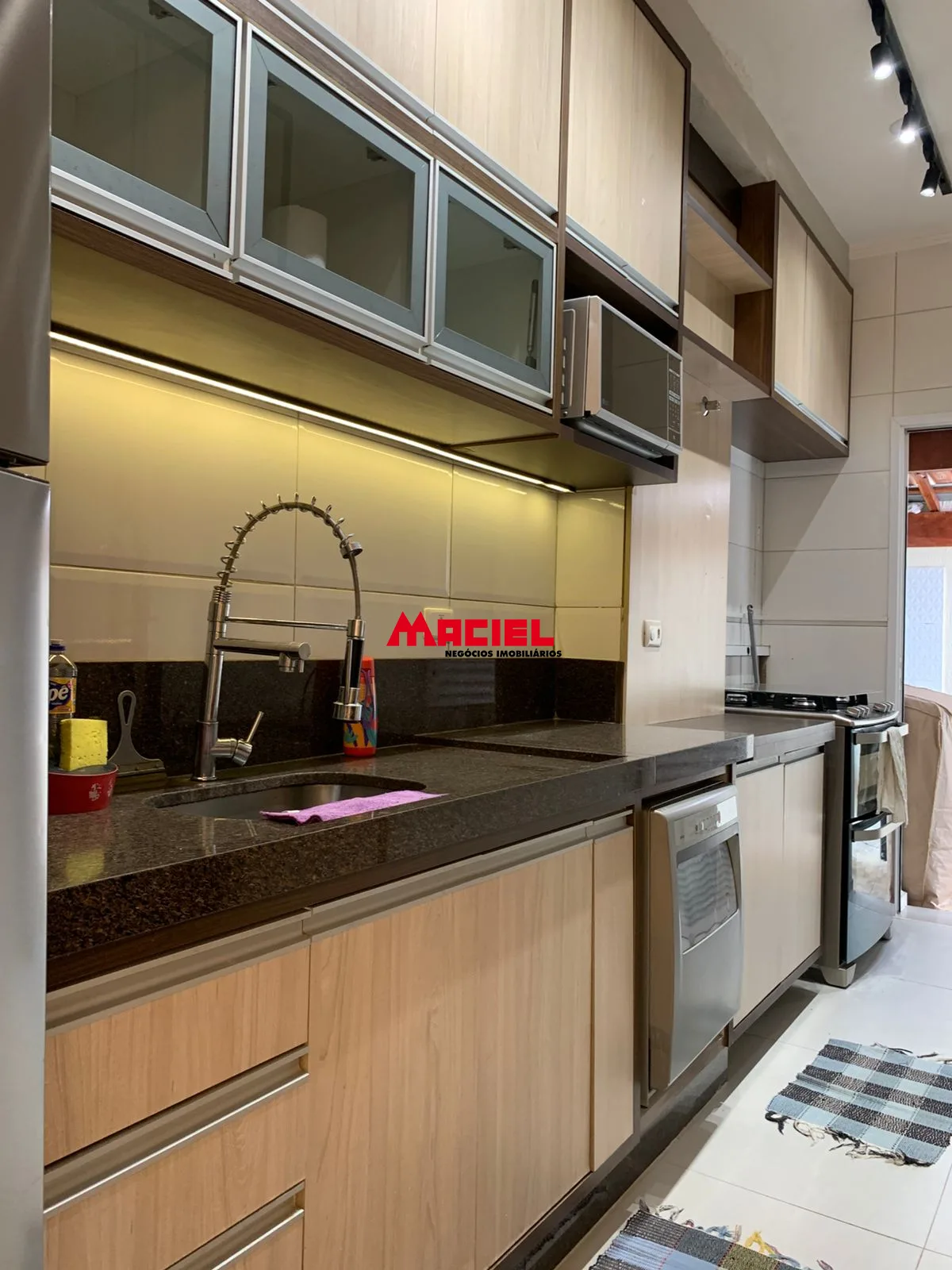 Alugar Apartamento / Padr&atilde;o em S&atilde;o Jos&eacute; dos Campos R$ 2.300,00 - Foto 12