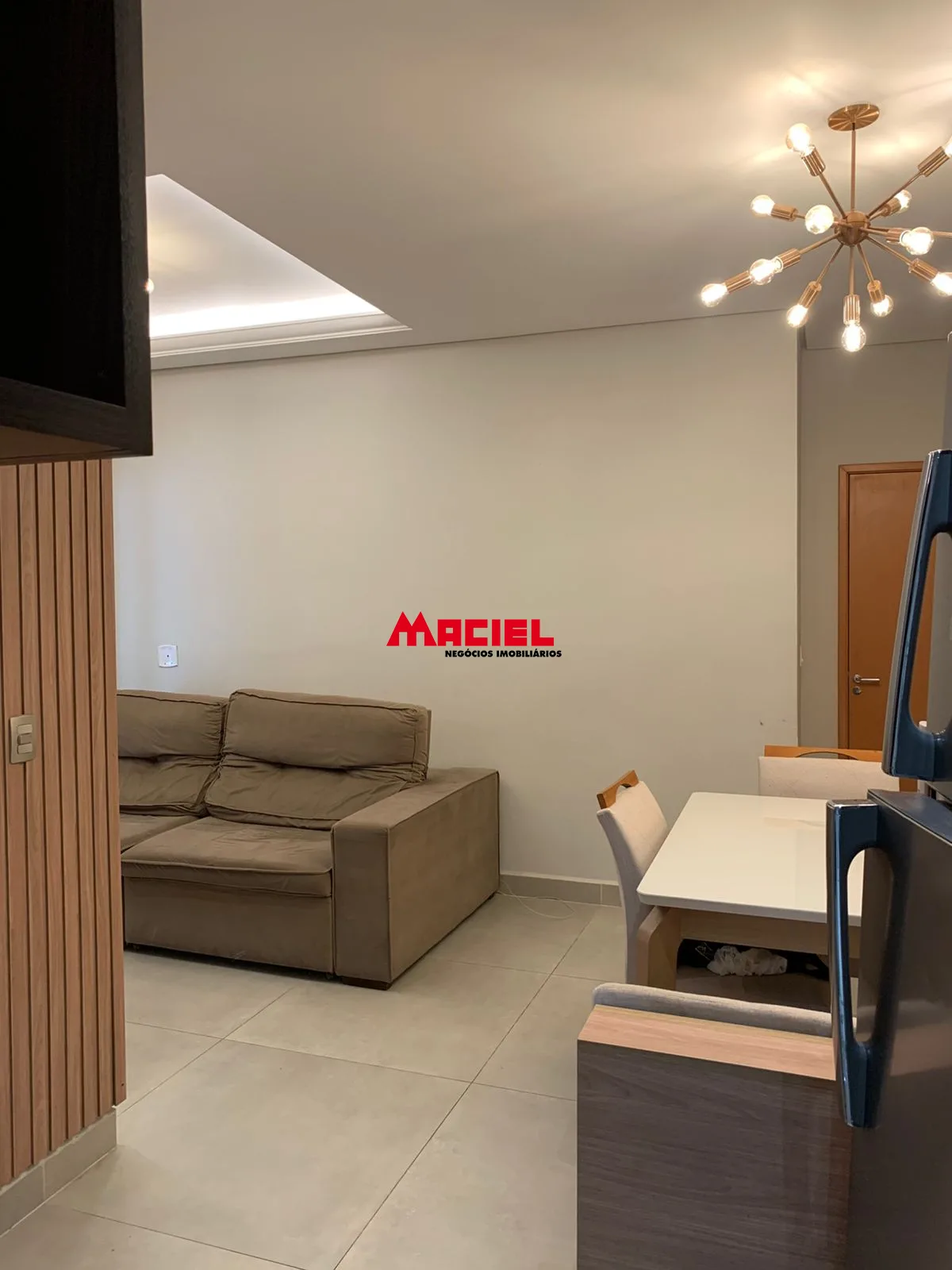 Alugar Apartamento / Padr&atilde;o em S&atilde;o Jos&eacute; dos Campos R$ 2.300,00 - Foto 8
