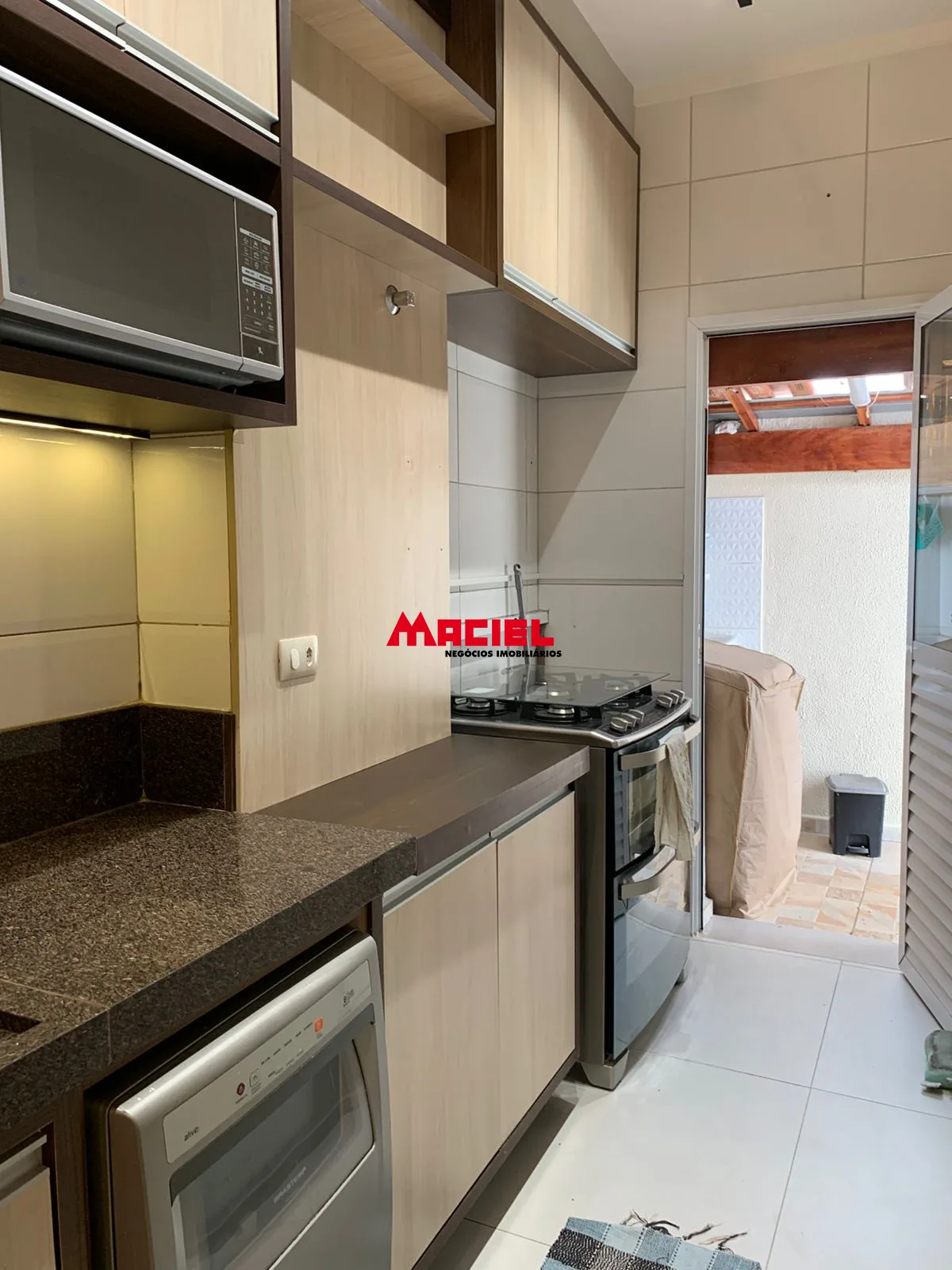 Alugar Apartamento / Padr&atilde;o em S&atilde;o Jos&eacute; dos Campos R$ 2.300,00 - Foto 15