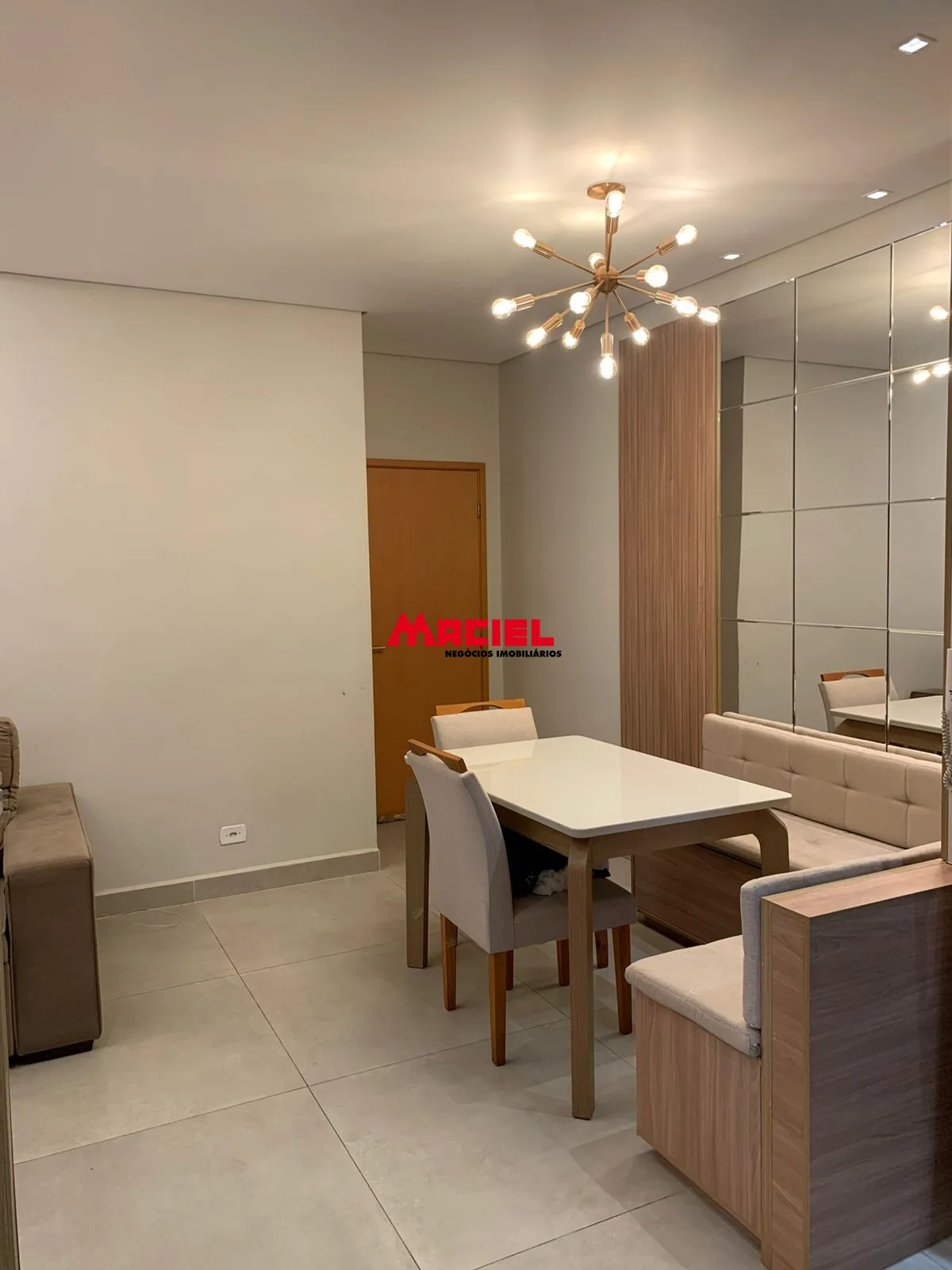 Alugar Apartamento / Padr&atilde;o em S&atilde;o Jos&eacute; dos Campos R$ 2.300,00 - Foto 9