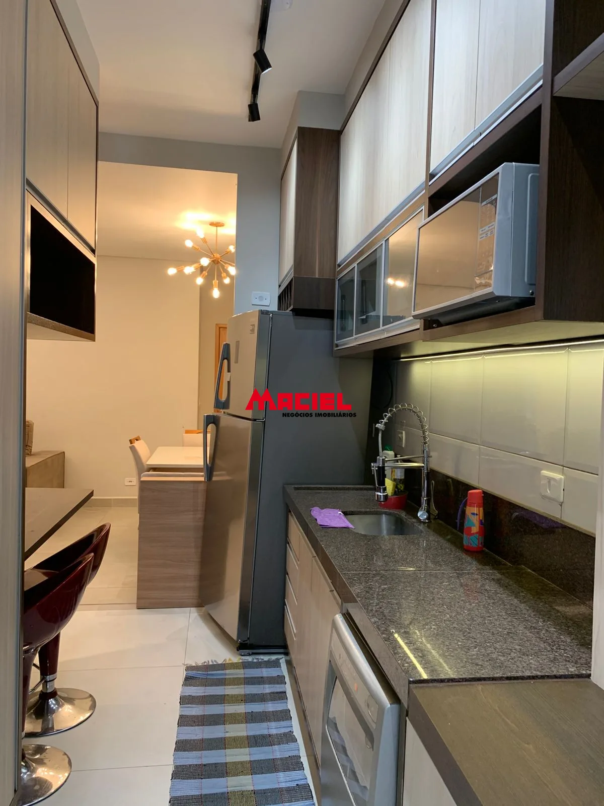 Alugar Apartamento / Padr&atilde;o em S&atilde;o Jos&eacute; dos Campos R$ 2.300,00 - Foto 17