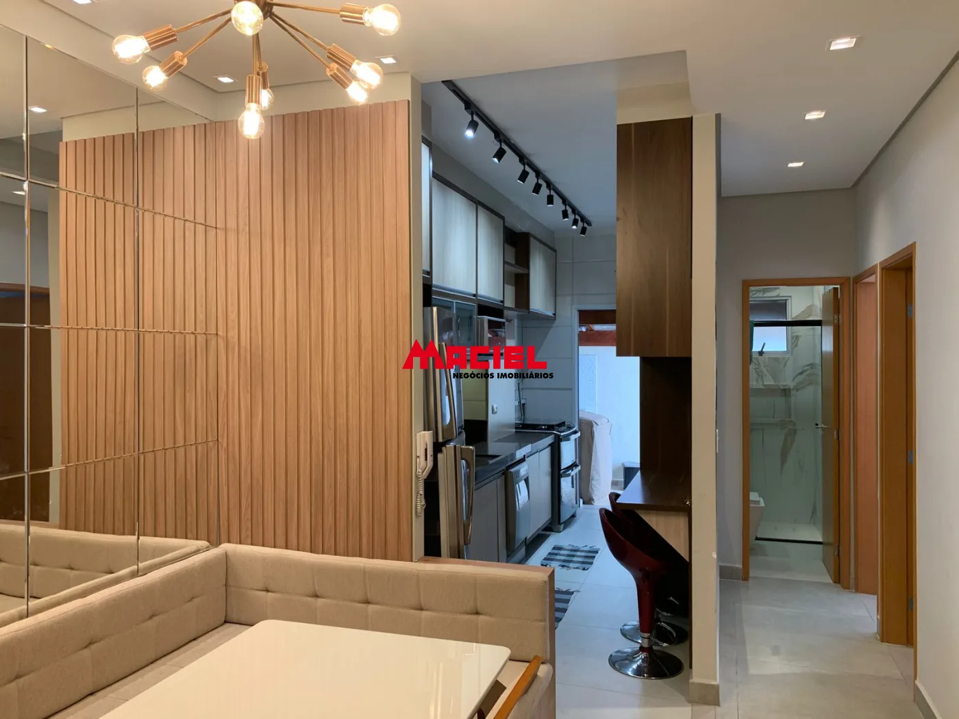 Alugar Apartamento / Padr&atilde;o em S&atilde;o Jos&eacute; dos Campos R$ 2.300,00 - Foto 11