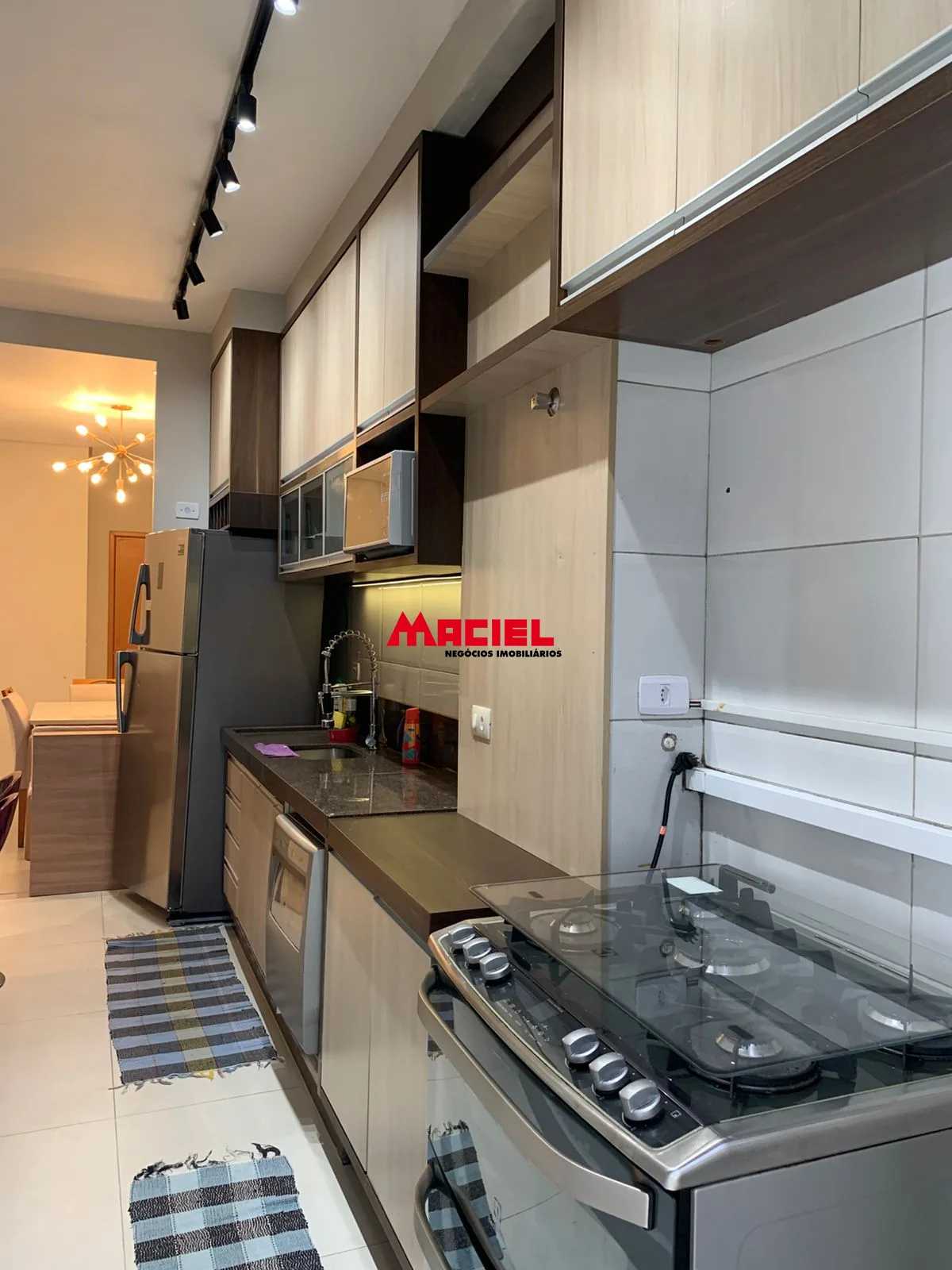 Alugar Apartamento / Padr&atilde;o em S&atilde;o Jos&eacute; dos Campos R$ 2.300,00 - Foto 16