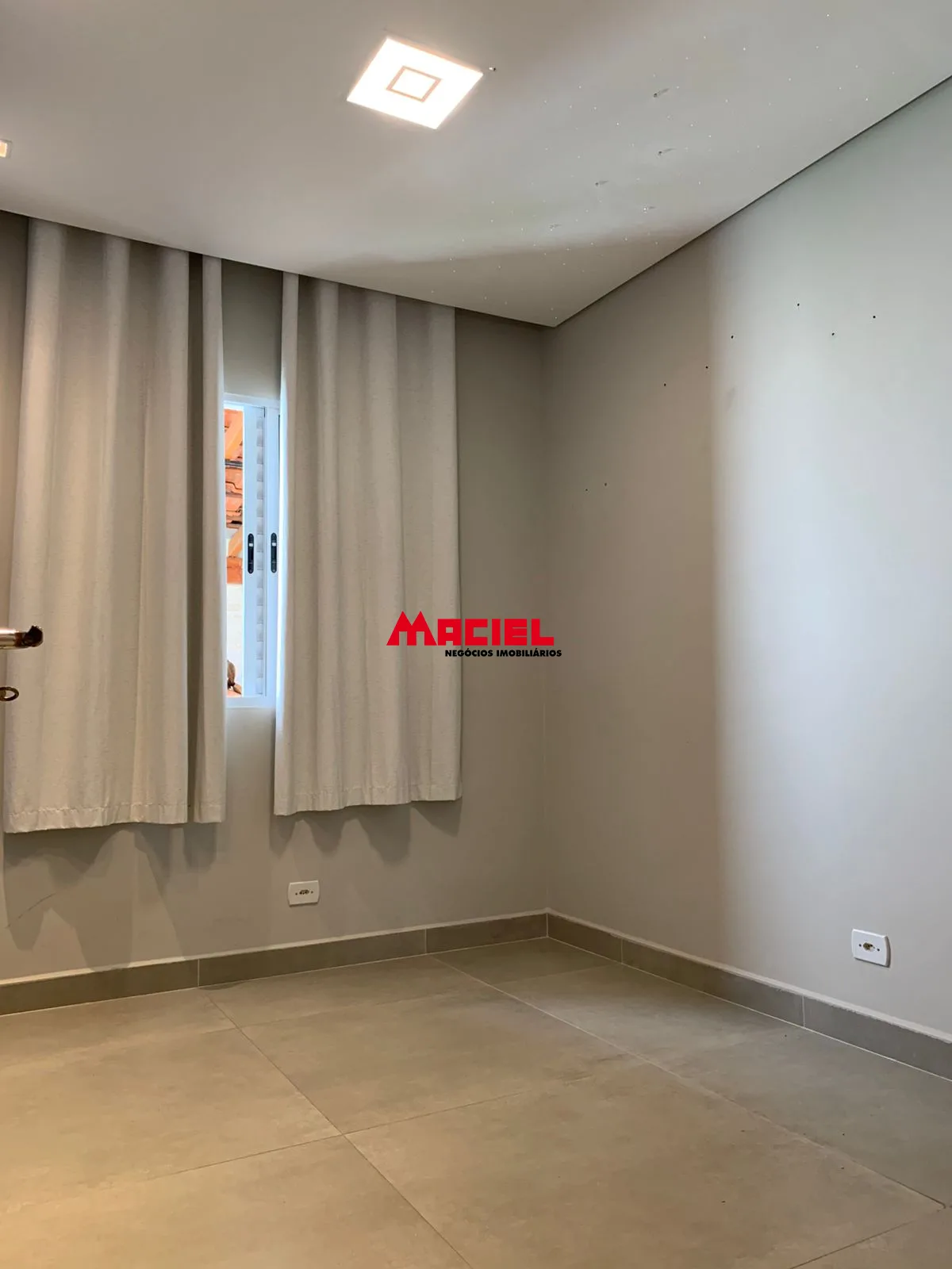 Alugar Apartamento / Padr&atilde;o em S&atilde;o Jos&eacute; dos Campos R$ 2.300,00 - Foto 20
