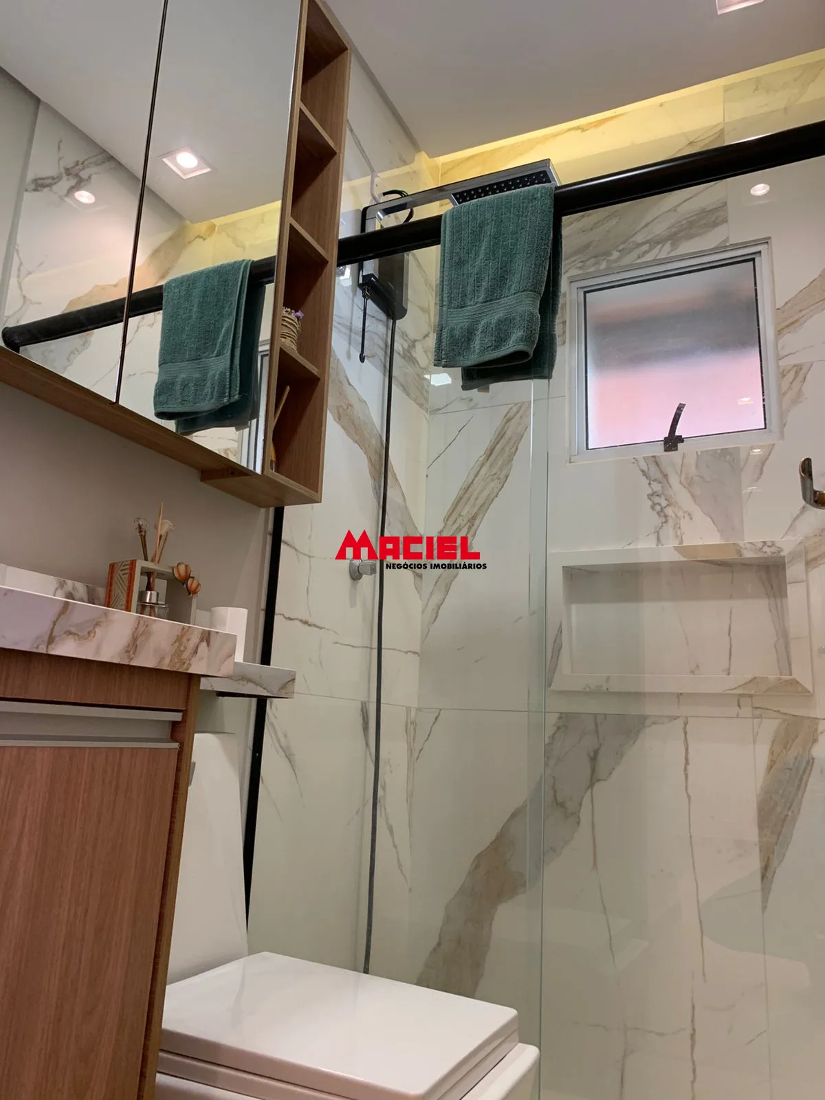 Alugar Apartamento / Padr&atilde;o em S&atilde;o Jos&eacute; dos Campos R$ 2.300,00 - Foto 21
