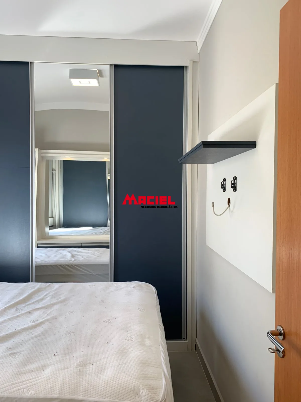 Alugar Apartamento / Padr&atilde;o em S&atilde;o Jos&eacute; dos Campos R$ 2.300,00 - Foto 25