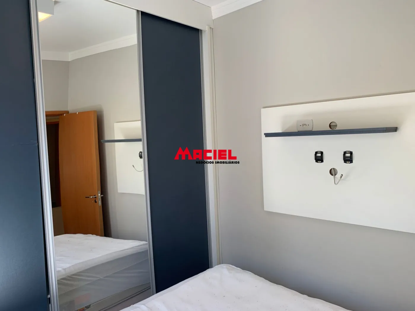 Alugar Apartamento / Padr&atilde;o em S&atilde;o Jos&eacute; dos Campos R$ 2.300,00 - Foto 30