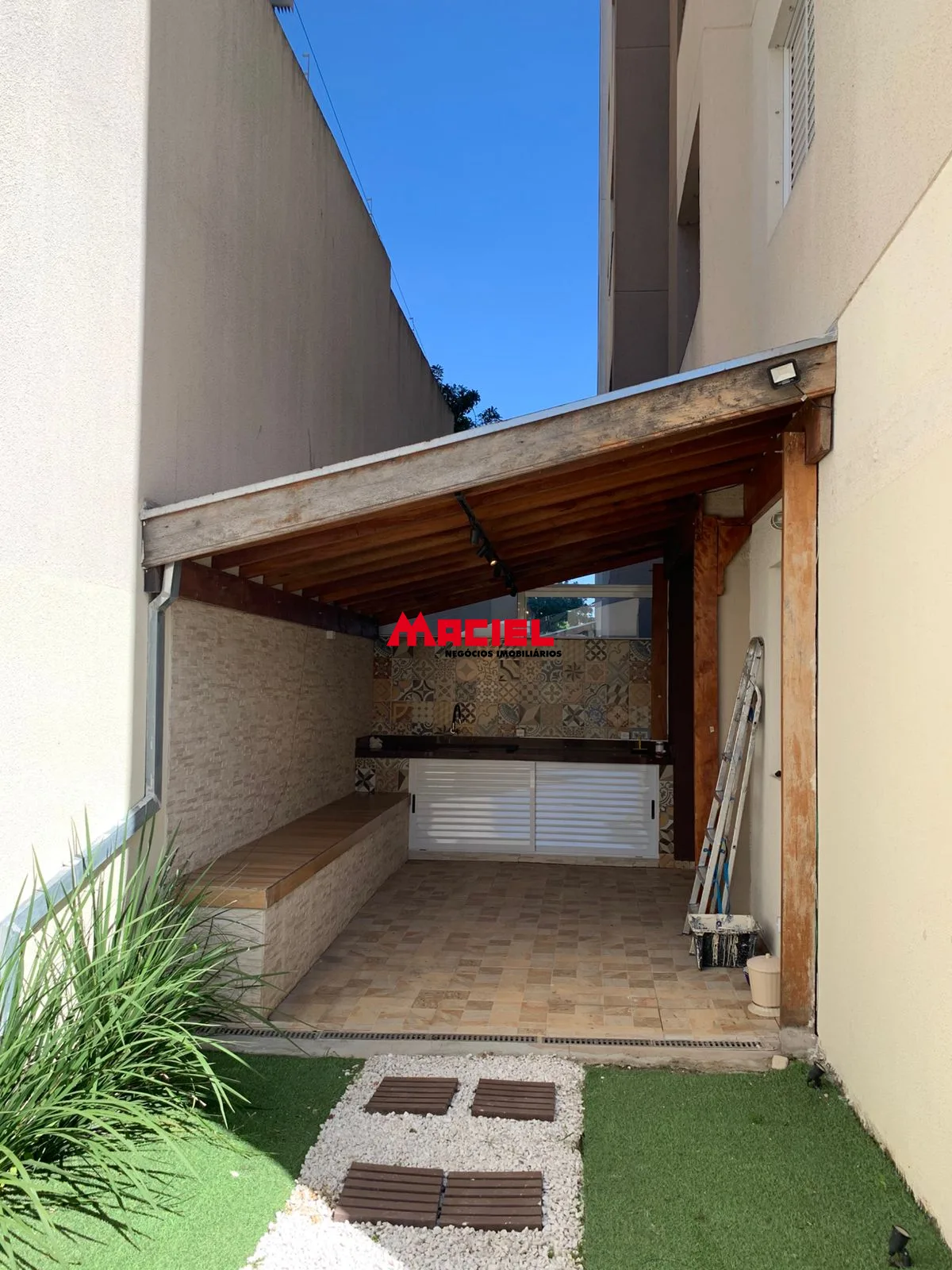 Alugar Apartamento / Padr&atilde;o em S&atilde;o Jos&eacute; dos Campos R$ 2.300,00 - Foto 40