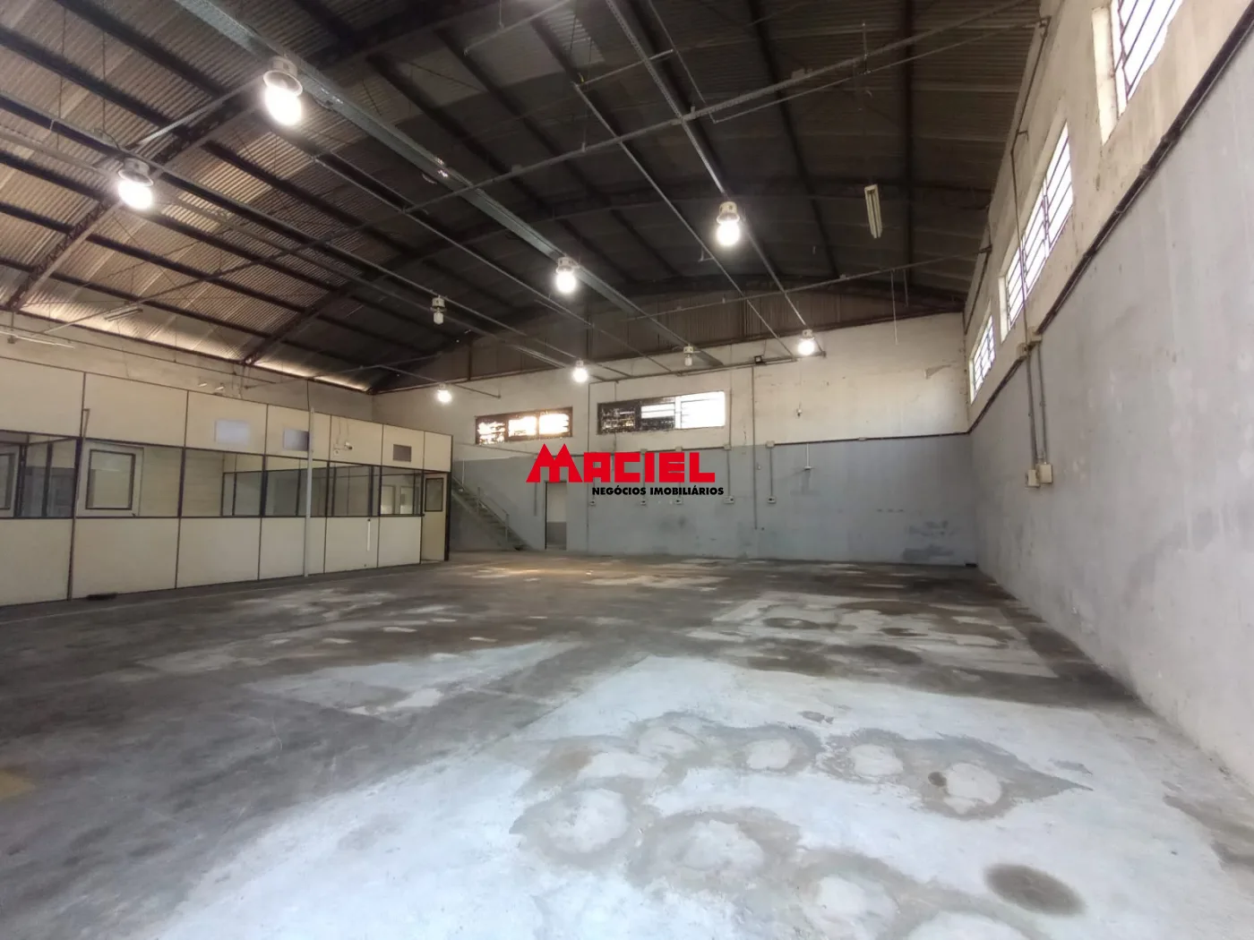 Alugar Comercial / Galp&atilde;o em S&atilde;o Jos&eacute; dos Campos R$ 19.500,00 - Foto 10