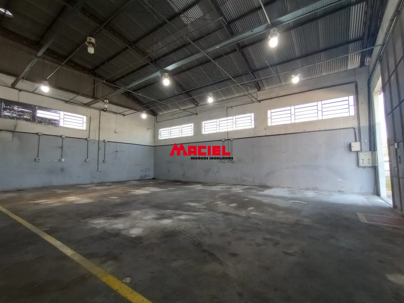 Alugar Comercial / Galp&atilde;o em S&atilde;o Jos&eacute; dos Campos R$ 19.500,00 - Foto 11