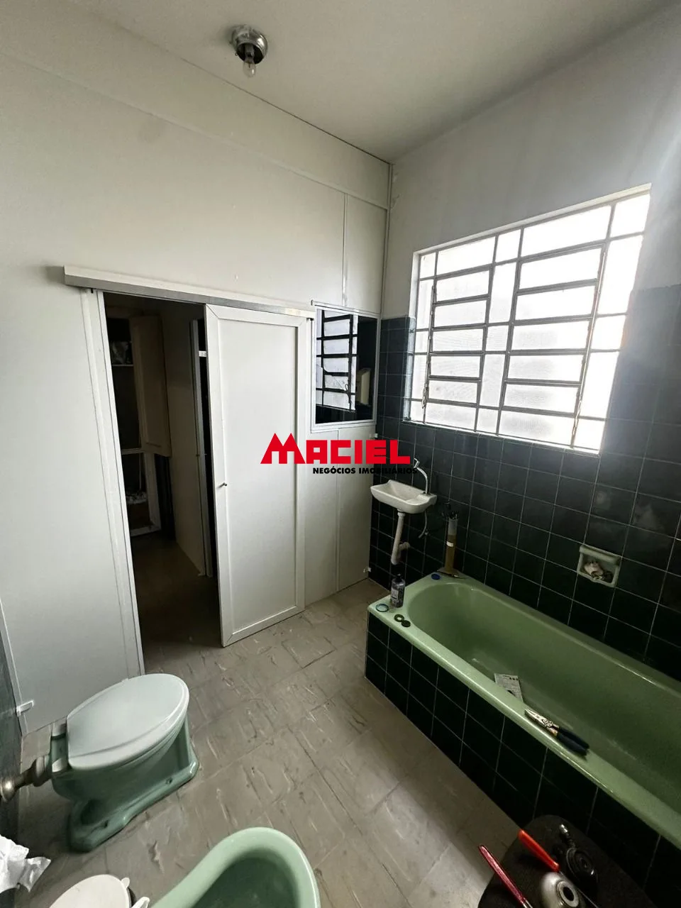 Comprar Comercial / Ponto Comercial em Taubat&eacute; R$ 1.100.000,00 - Foto 1