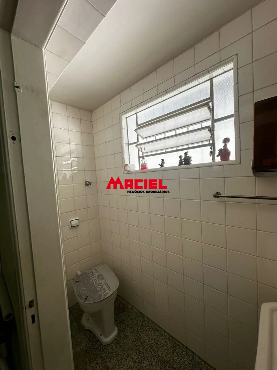 Comprar Comercial / Ponto Comercial em Taubat&eacute; R$ 1.100.000,00 - Foto 4