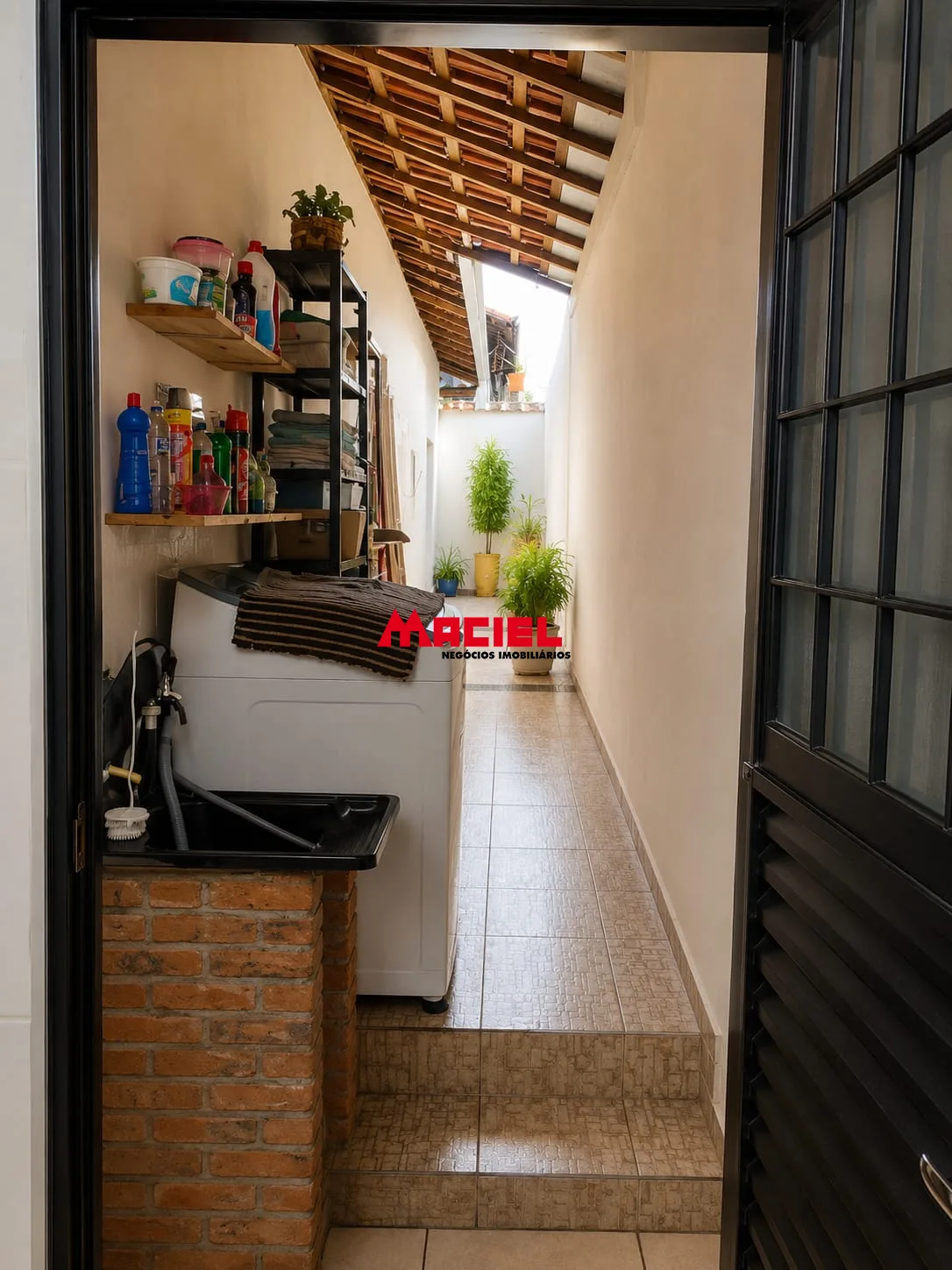 Comprar Casa / Padr&atilde;o em S&atilde;o Jos&eacute; dos Campos R$ 360.000,00 - Foto 4