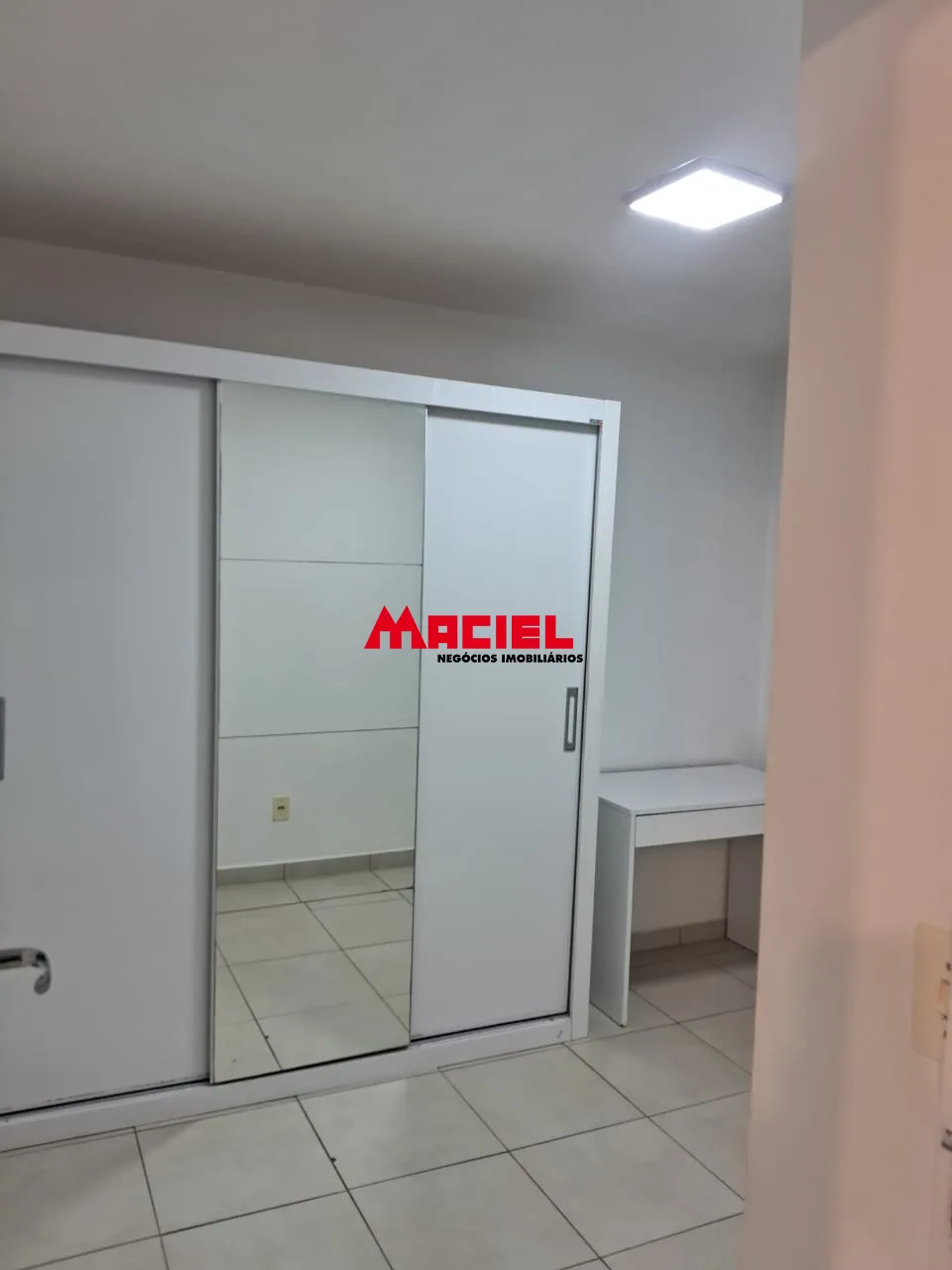 Alugar Apartamento / Padr&atilde;o em S&atilde;o Jos&eacute; dos Campos R$ 1.600,00 - Foto 5