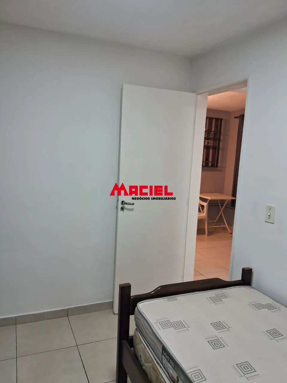 Alugar Apartamento / Padr&atilde;o em S&atilde;o Jos&eacute; dos Campos R$ 1.600,00 - Foto 6
