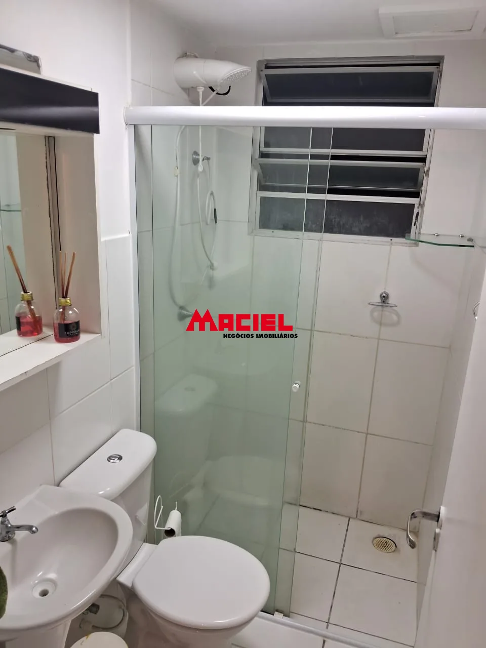 Alugar Apartamento / Padr&atilde;o em S&atilde;o Jos&eacute; dos Campos R$ 1.600,00 - Foto 10