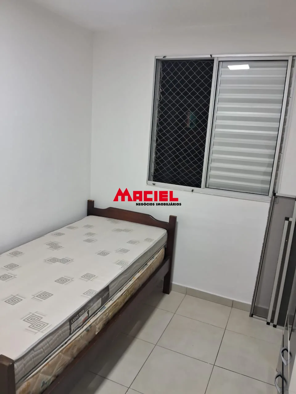 Alugar Apartamento / Padr&atilde;o em S&atilde;o Jos&eacute; dos Campos R$ 1.600,00 - Foto 12