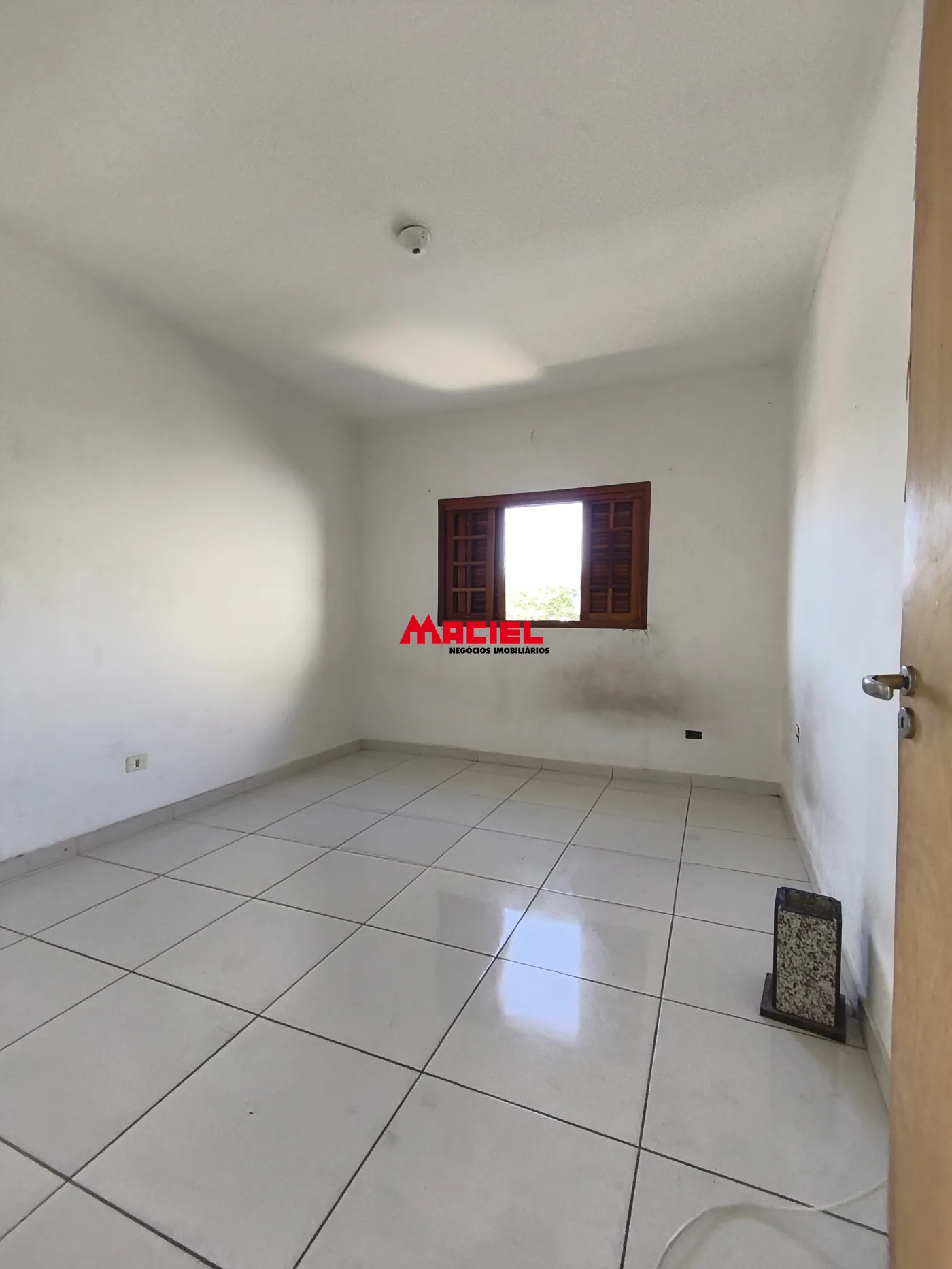 Comprar Casa / Sobrado em S&atilde;o Jos&eacute; dos Campos R$ 550.000,00 - Foto 3