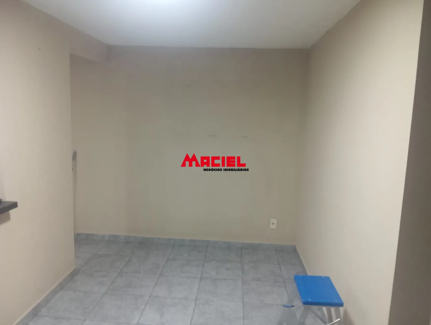 Alugar Apartamento / Padr&atilde;o em S&atilde;o Jos&eacute; dos Campos R$ 1.400,00 - Foto 2