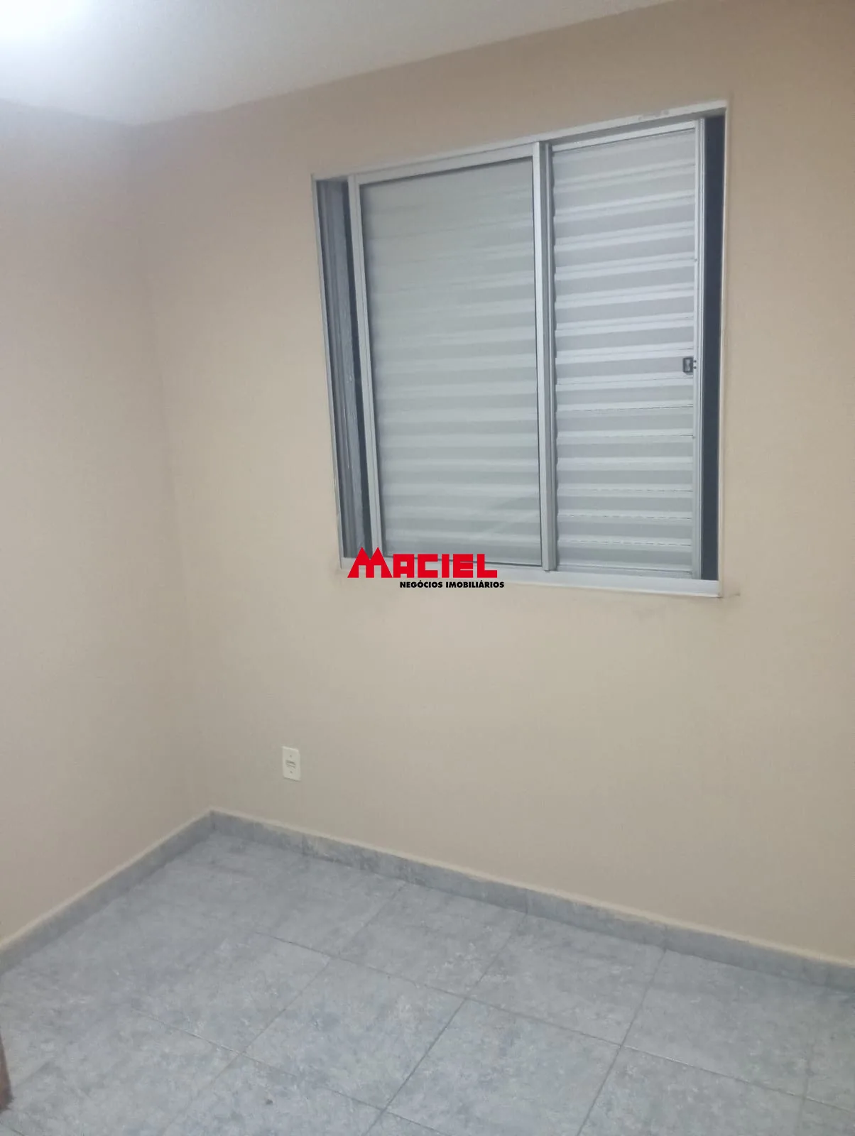 Alugar Apartamento / Padr&atilde;o em S&atilde;o Jos&eacute; dos Campos R$ 1.400,00 - Foto 4