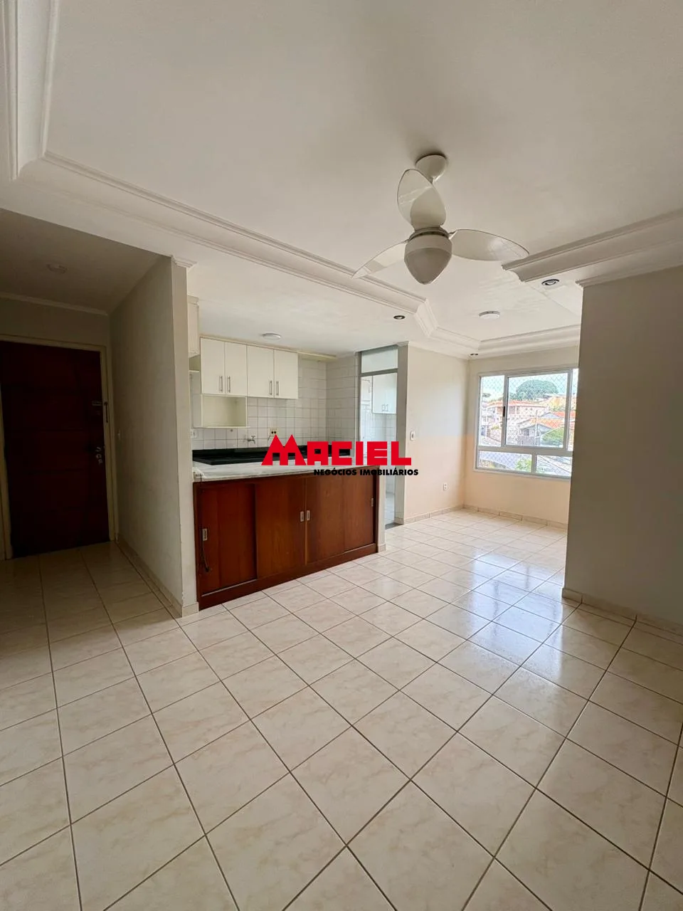 Alugar Apartamento / Padr&atilde;o em S&atilde;o Jos&eacute; dos Campos R$ 2.000,00 - Foto 1