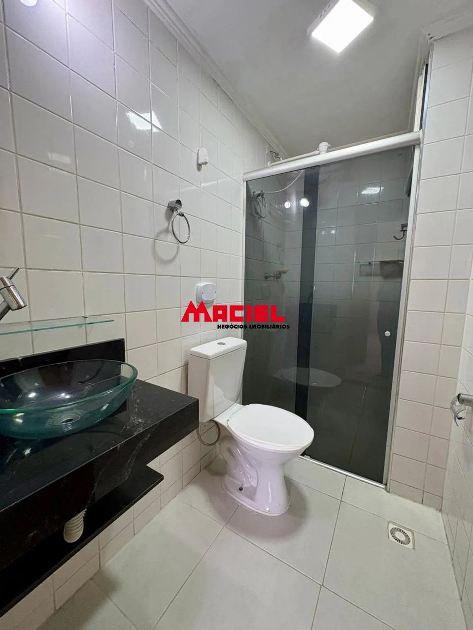 Alugar Apartamento / Padr&atilde;o em S&atilde;o Jos&eacute; dos Campos R$ 2.000,00 - Foto 10