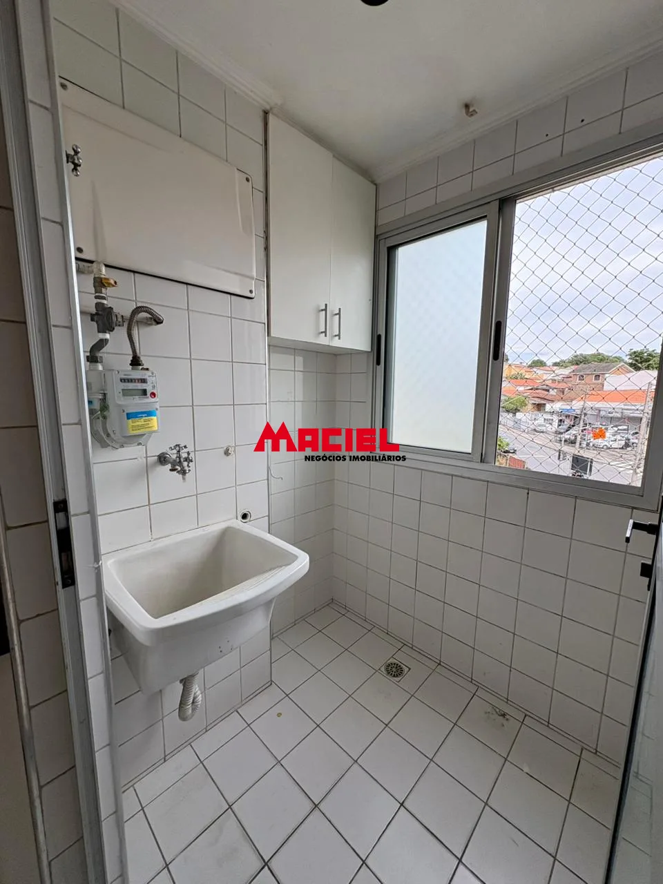 Alugar Apartamento / Padr&atilde;o em S&atilde;o Jos&eacute; dos Campos R$ 2.000,00 - Foto 11