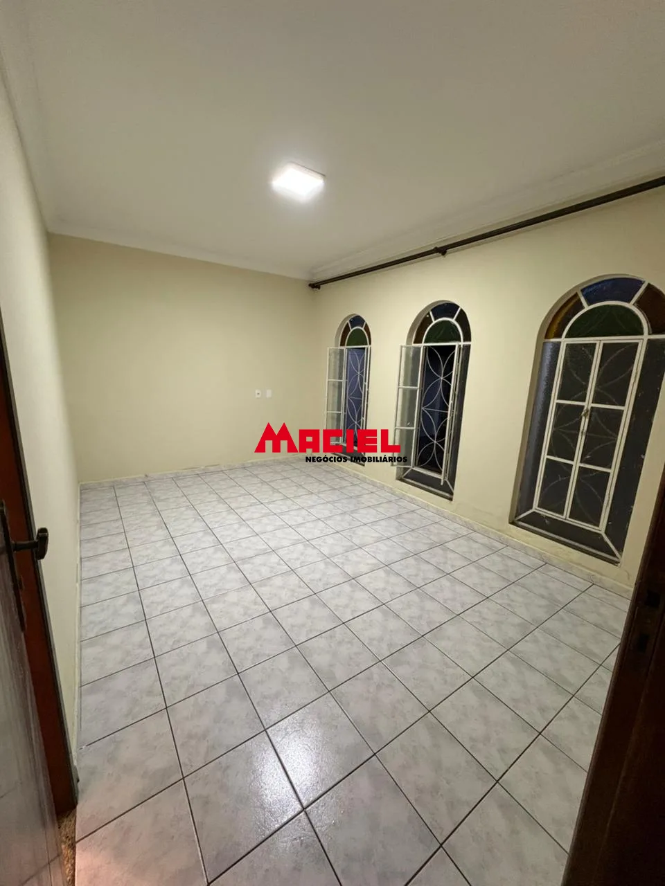 Comprar Casa / Padr&atilde;o em S&atilde;o Jos&eacute; dos Campos R$ 750.000,00 - Foto 3
